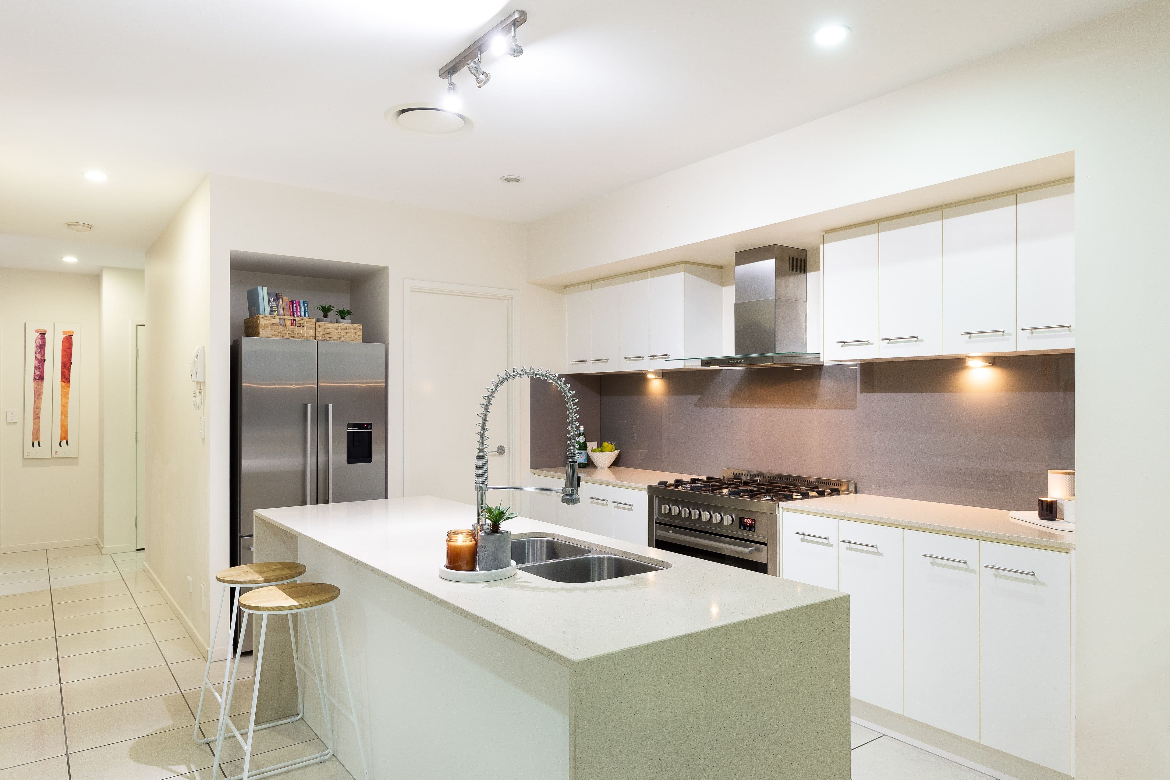 34 Sydney Avenue, Camp Hill QLD 4152, Camp Hill - Thumbnail 2