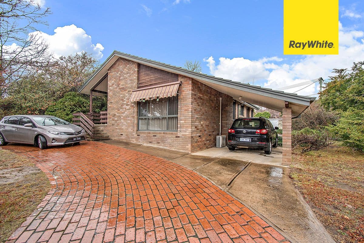 4 Poole Place, Latham ACT 2615, Latham - Image 1