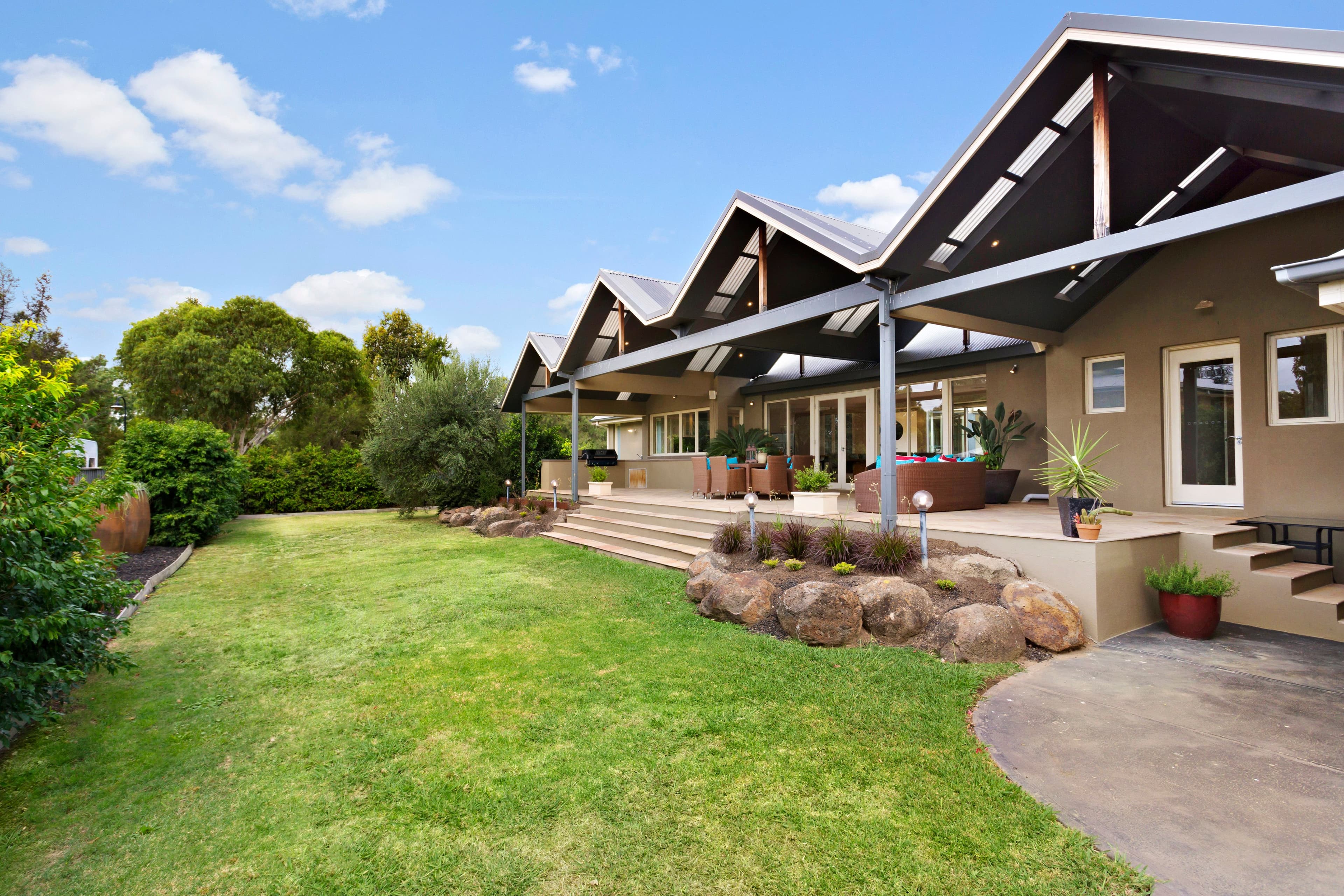 12 Burgan Street, Doreen VIC 3754, Doreen - Thumbnail 2