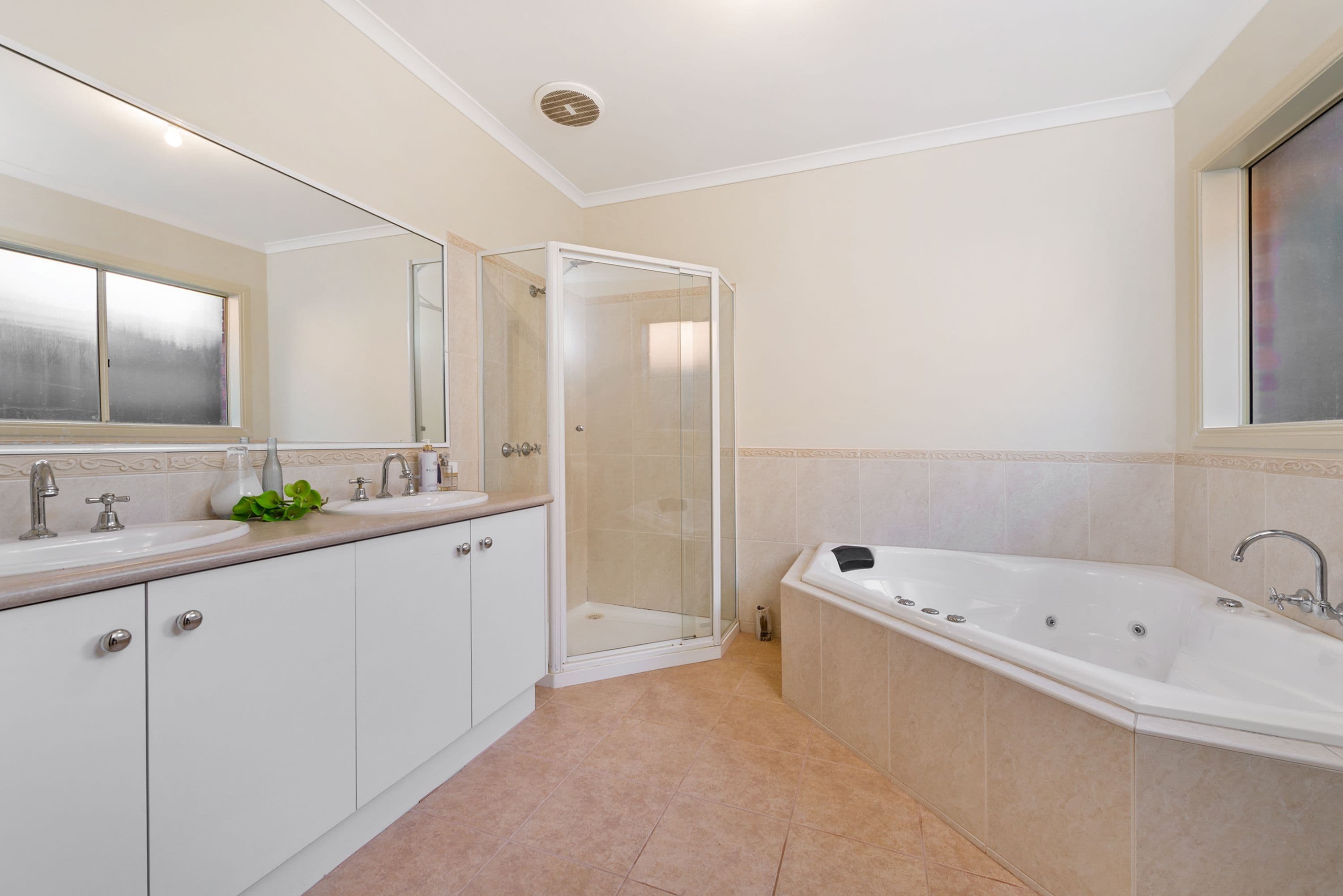 25 Golding Avenue, Rowville VIC 3178, Rowville - Thumbnail 5