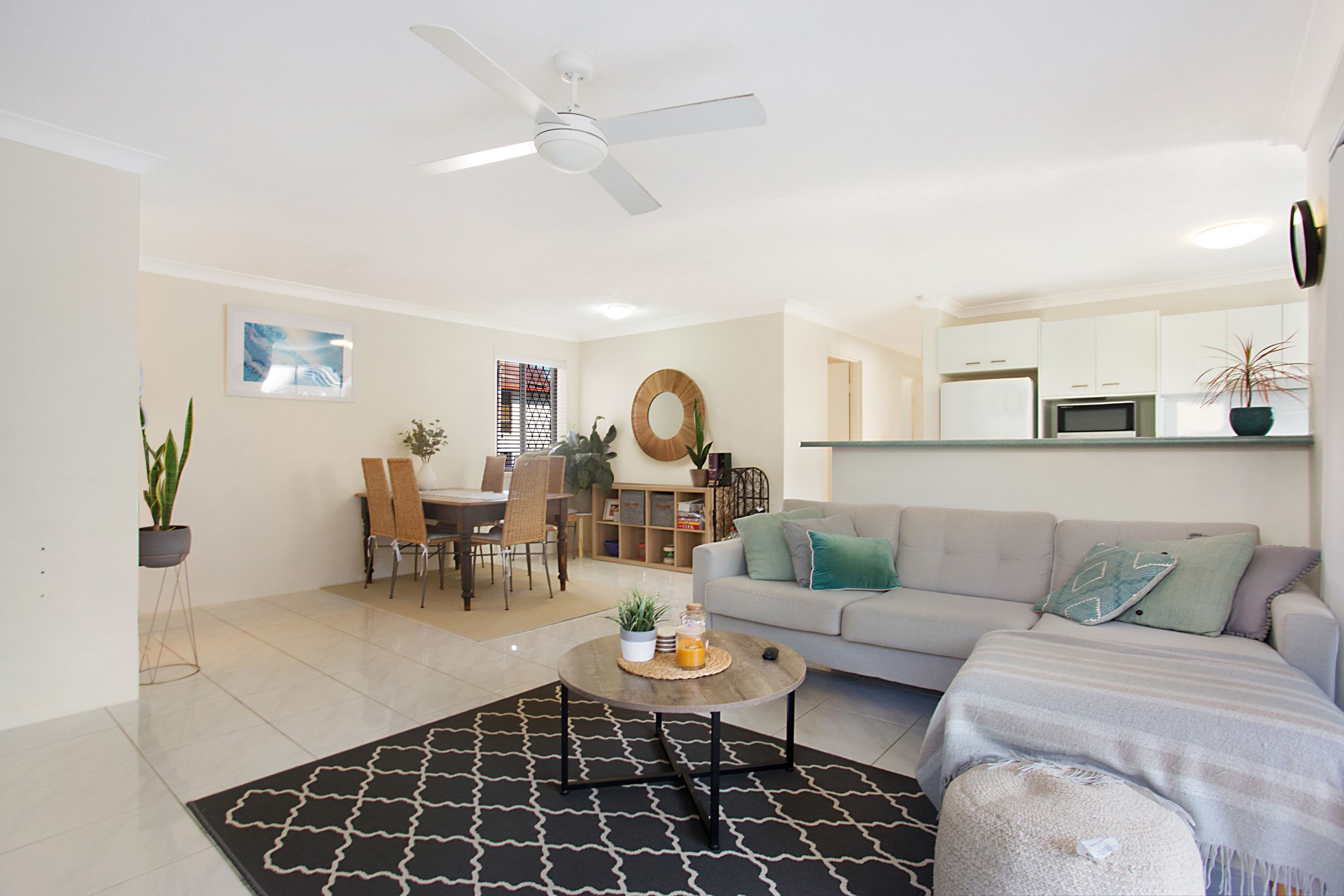 5 'Weston Lodge' 15 Mermaid Avenue, Mermaid Beach QLD 4218, Mermaid Beach - Thumbnail 3