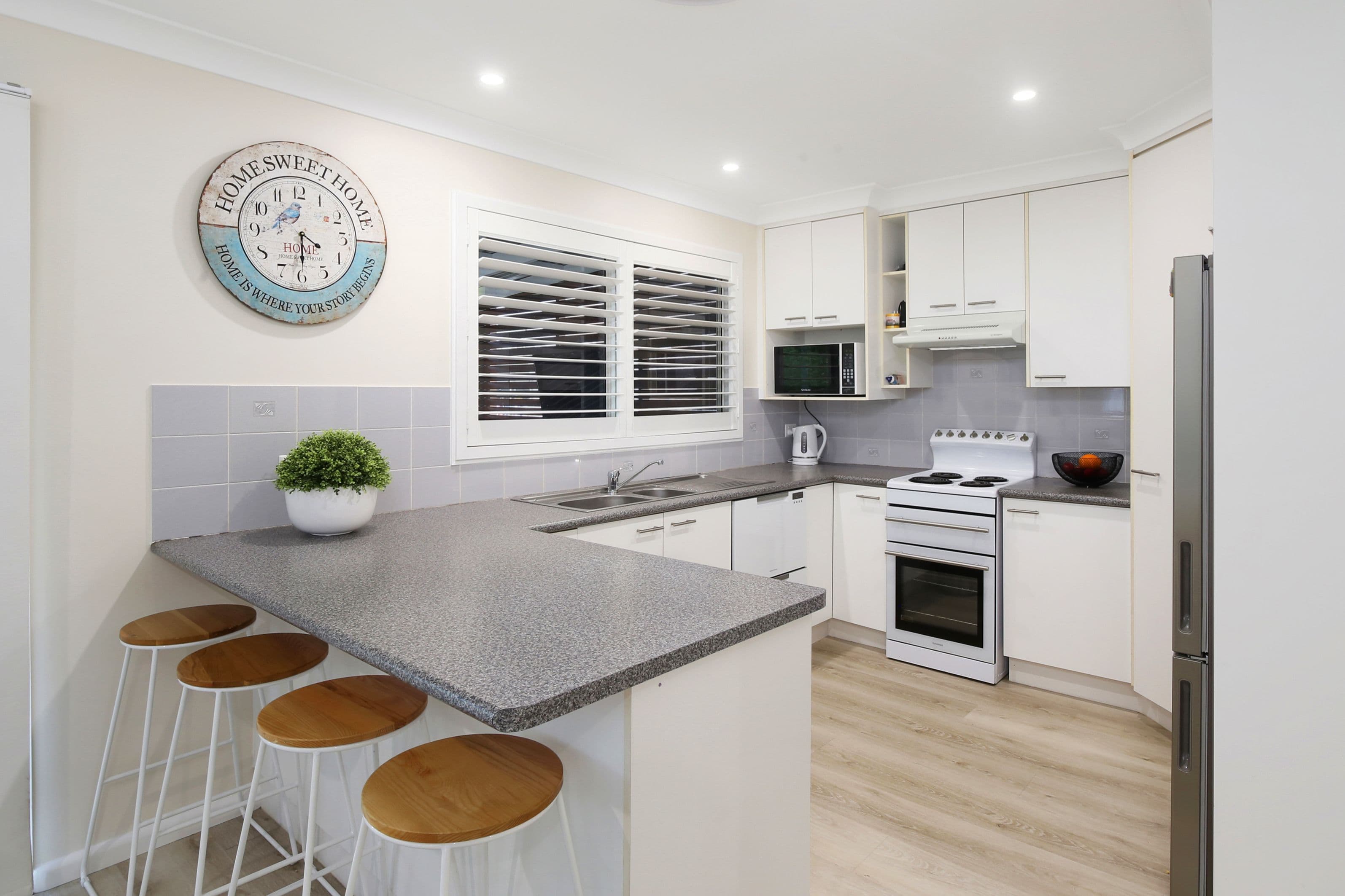 11 Lenora Avenue, Davistown - Thumbnail 4