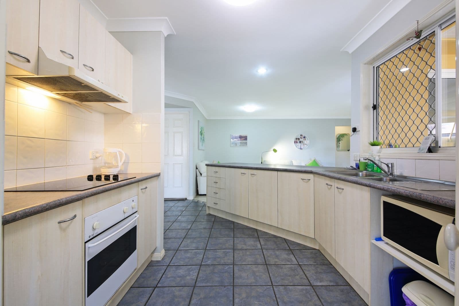 15 Calcetto Place, Arundel QLD 4214, Arundel - Thumbnail 5