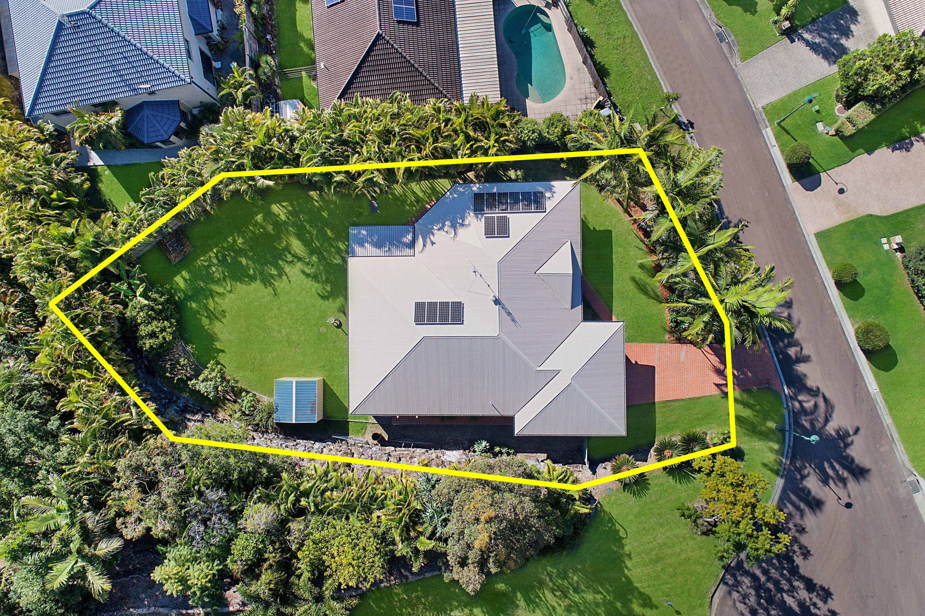 12 Hillside Court, Little Mountain QLD 4551, Little Mountain - Thumbnail 2