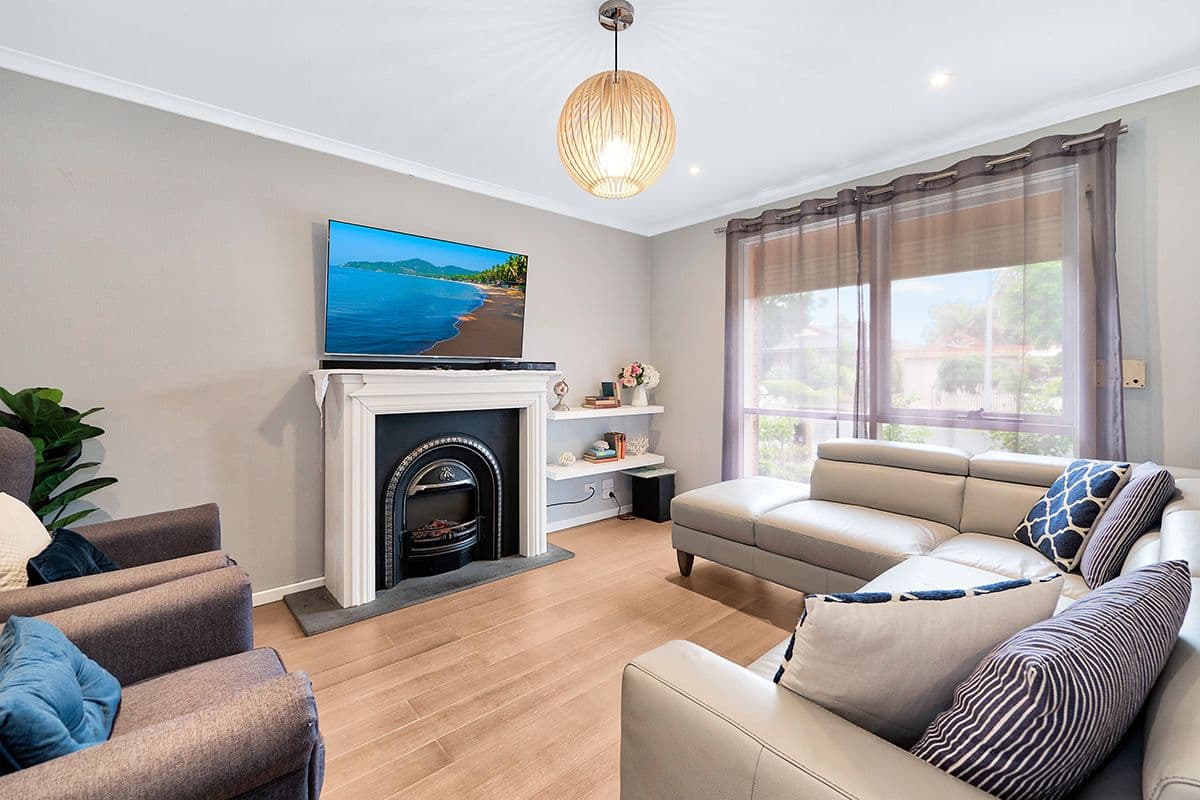 40 Frances Crescent, Cranbourne North VIC 3977, Cranbourne North - Thumbnail 2