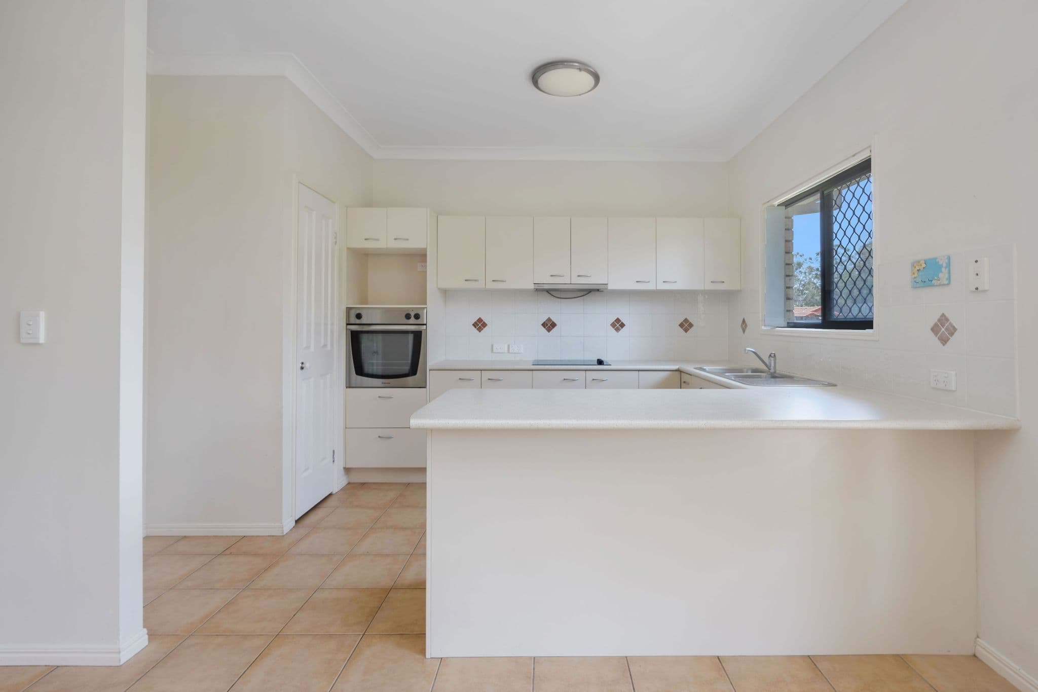 10 Firecrest Close, Upper Coomera QLD 4209, Upper Coomera - Thumbnail 7