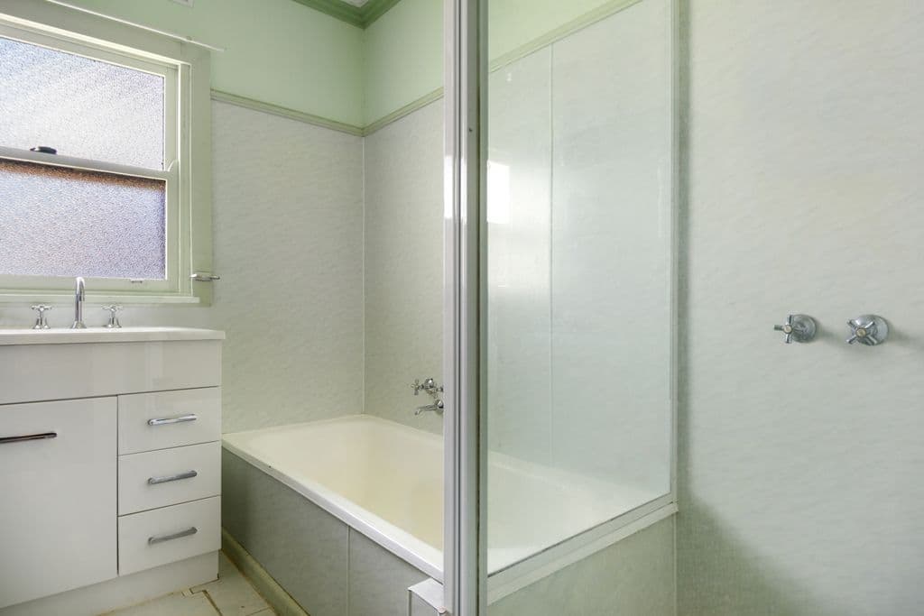 1/824 Chisholm Street, Black Hill  Victoria  3350, Australia, Black Hill - Thumbnail 7