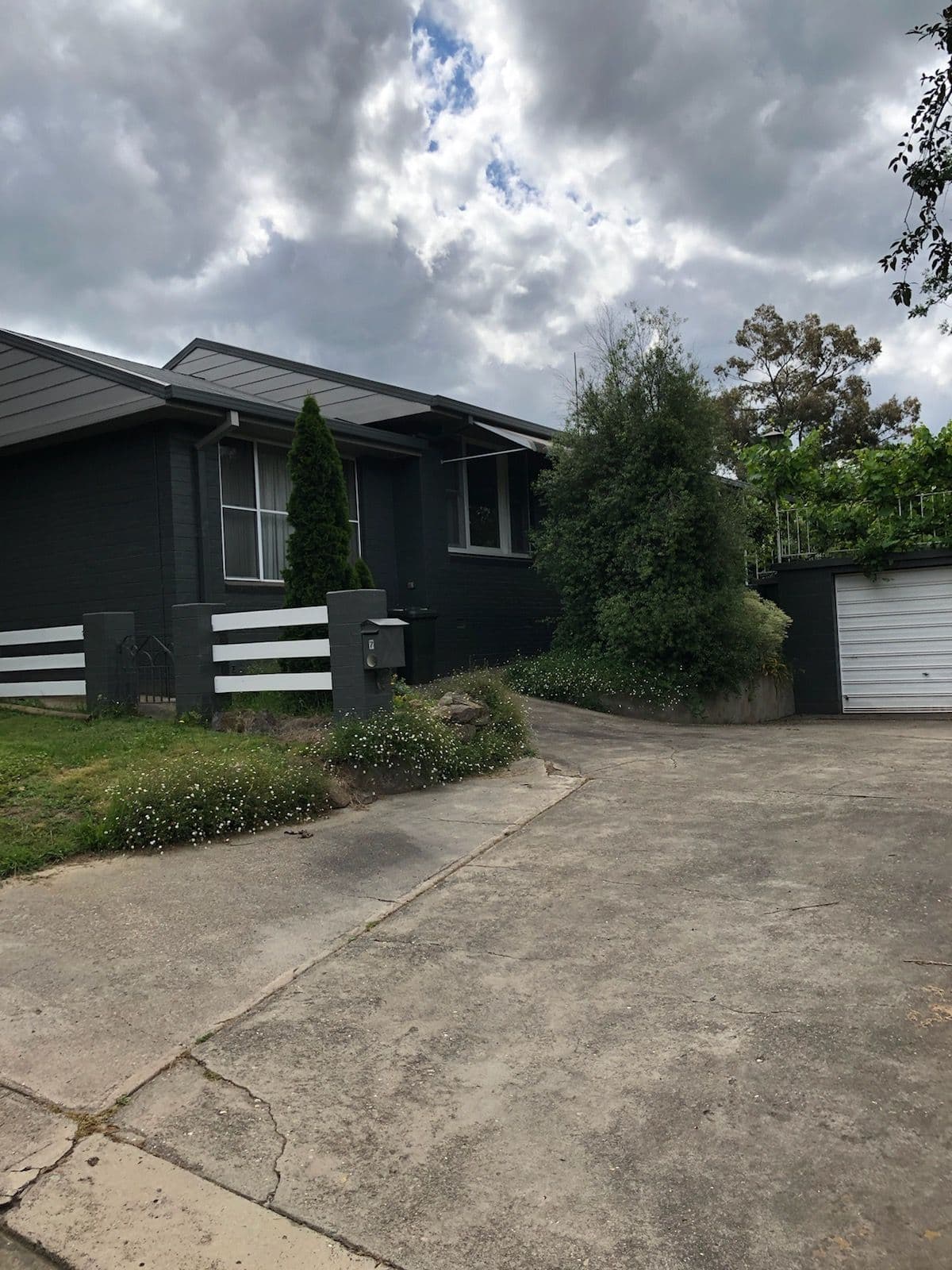 7 Clunie Avenue, Tumut NSW 2720, Tumut - Image 1