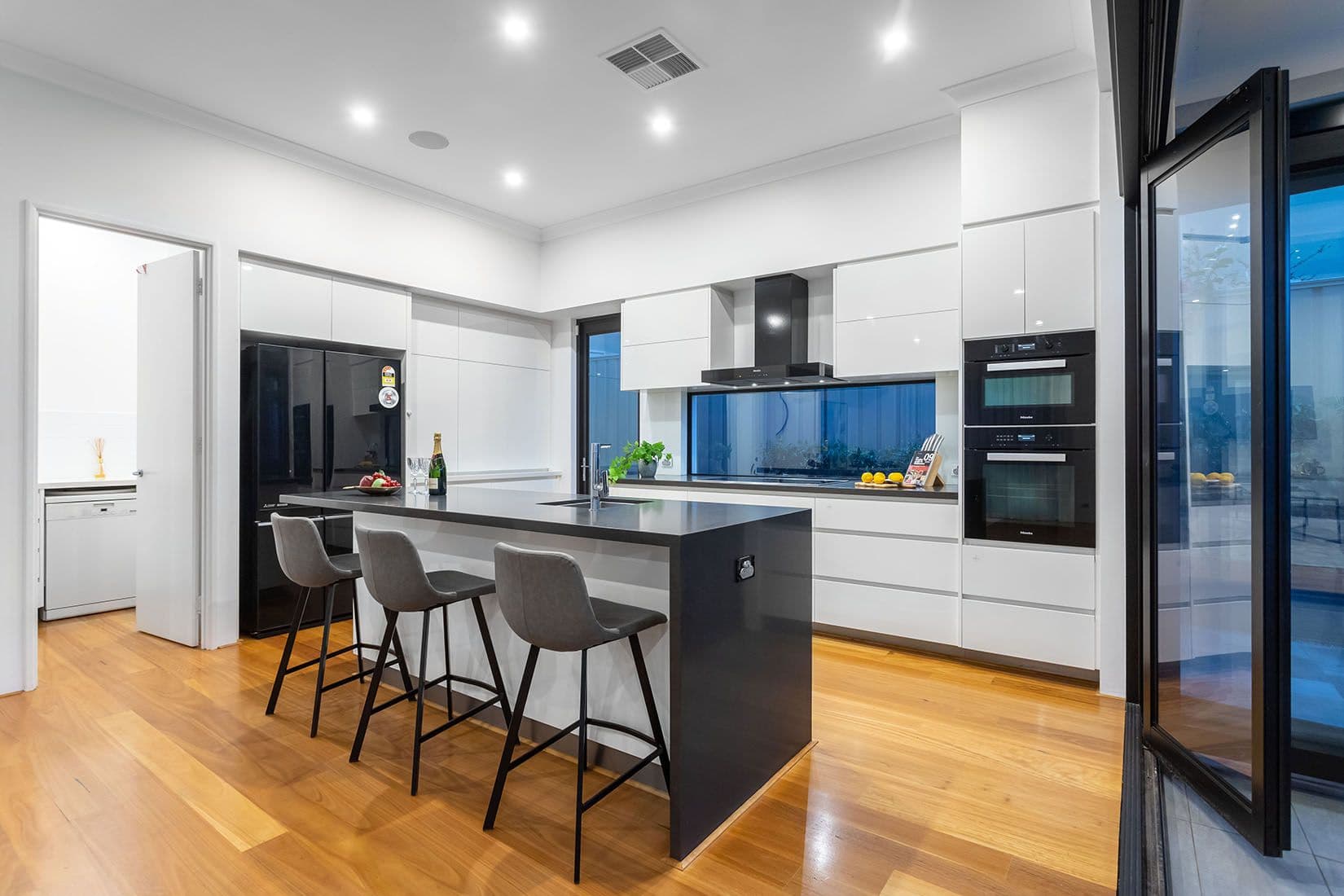 27a Alfred Road, Mount Claremont WA 6010, Mount Claremont - Thumbnail 4