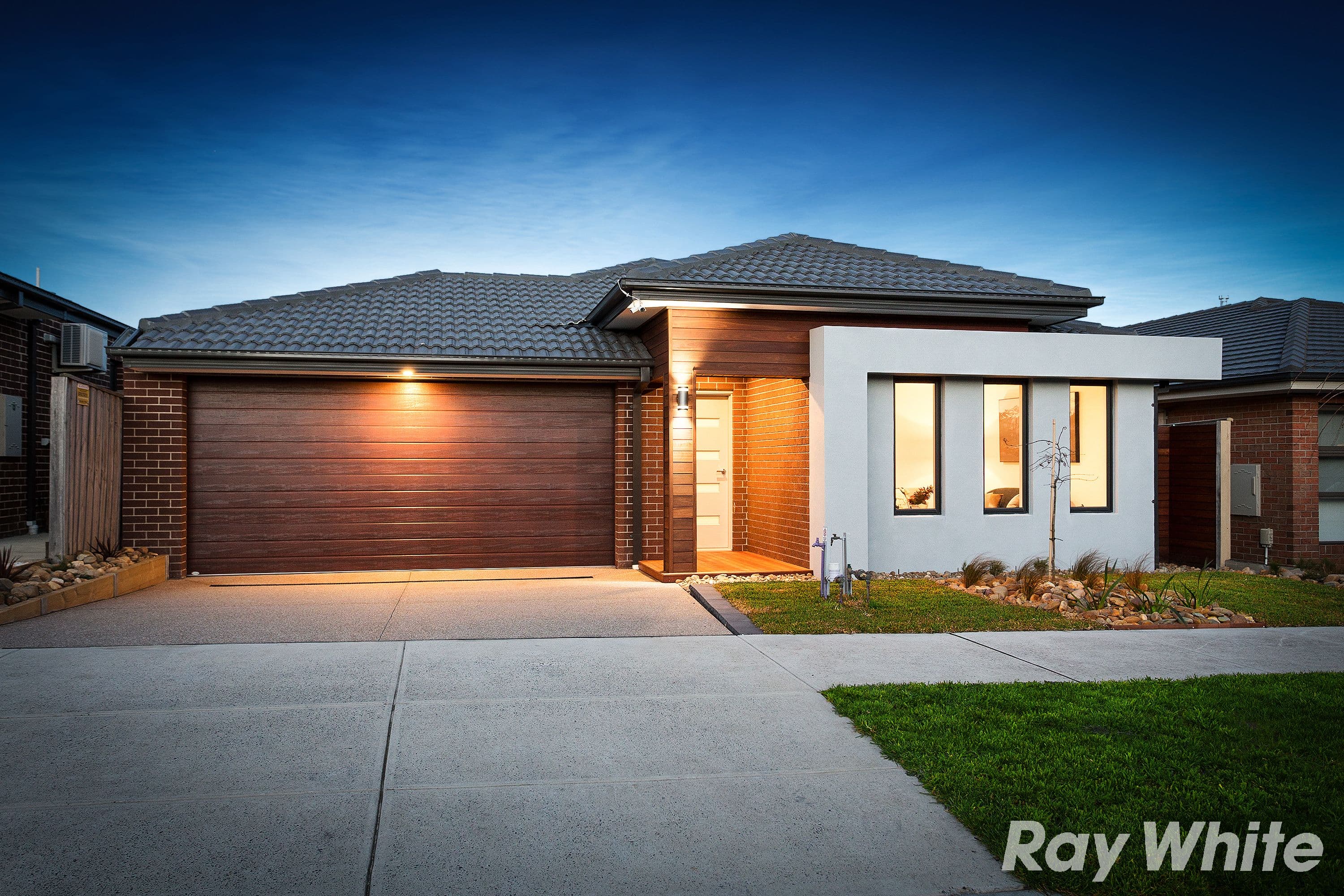 26 Penshurst Crescent, Officer VIC 3809, Officer - Thumbnail 2