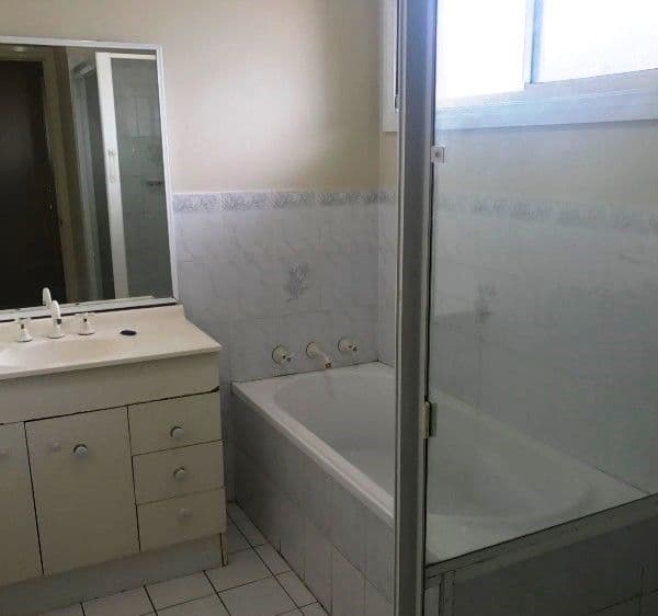 2/2 Roberts Road, Casula NSW 2170, Casula - Thumbnail 4