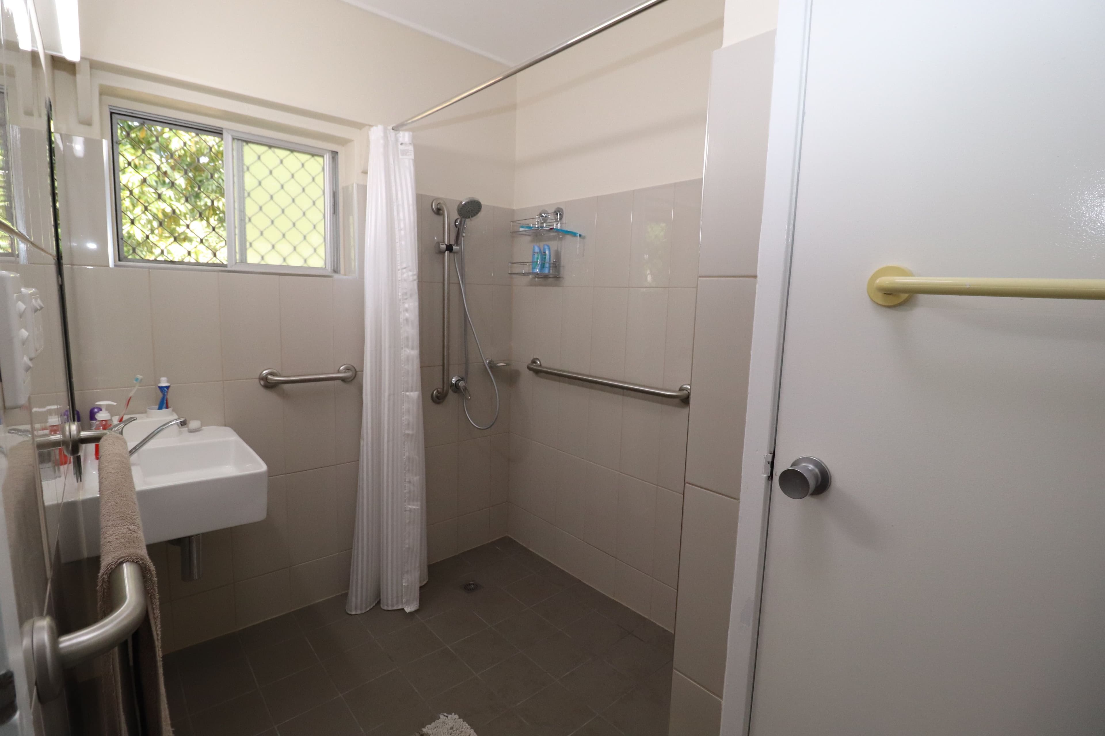 10 Victoria Terrace, Halifax QLD 4850, Halifax - Thumbnail 3