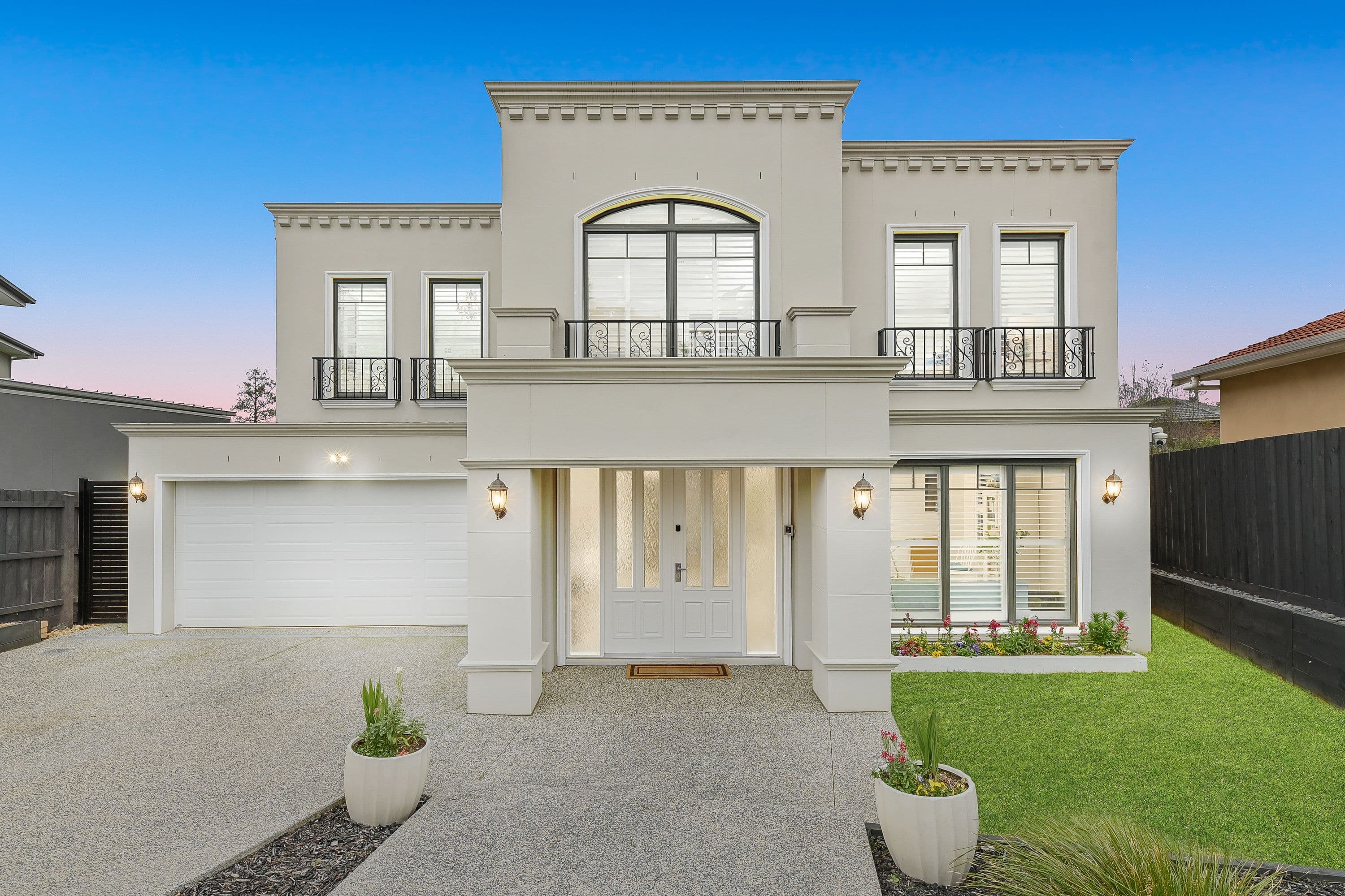 8 Castle Close, Glen Waverley VIC 3150, Glen Waverley - Image 1