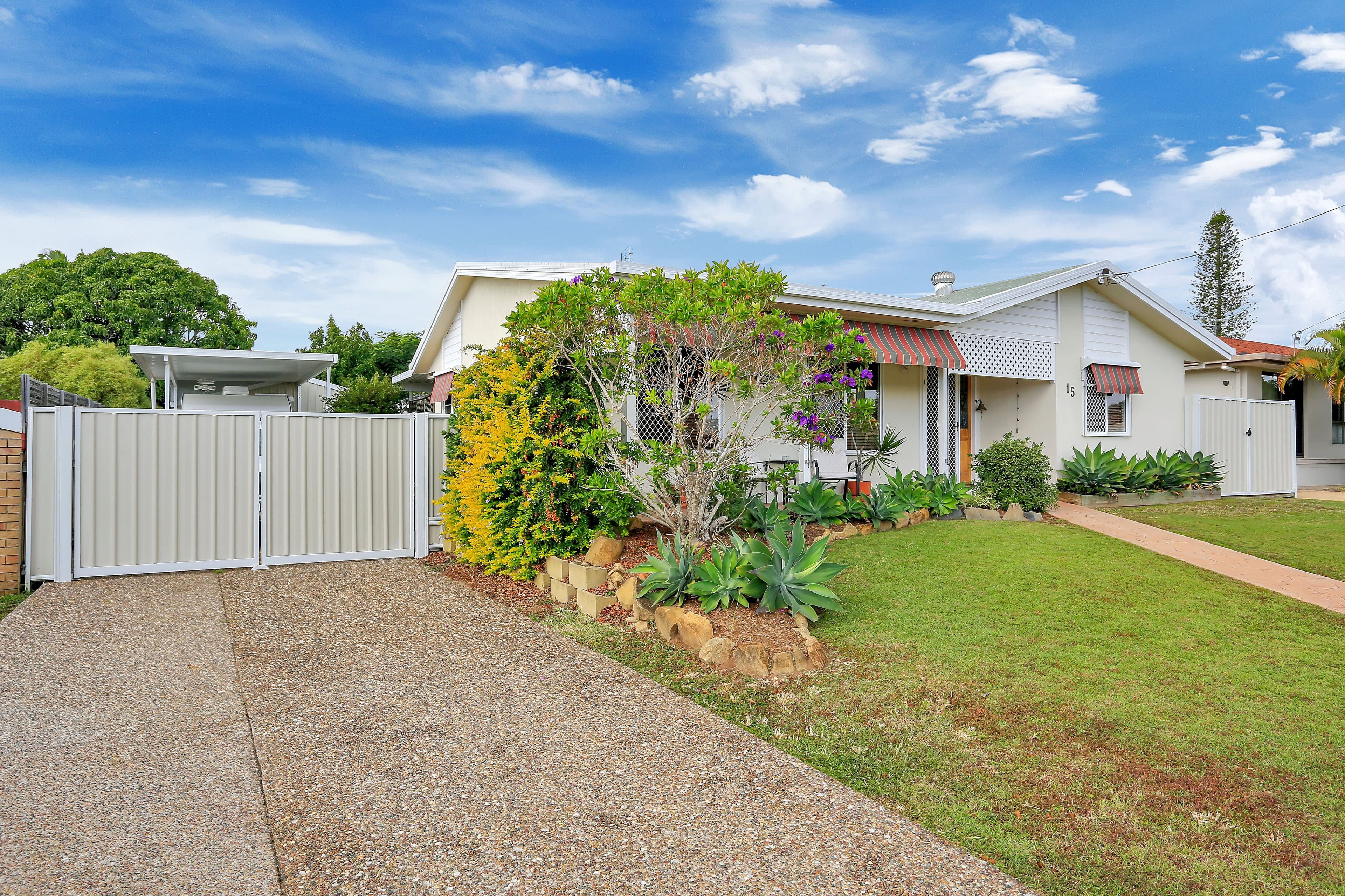15 Mayfair Street, Point Vernon QLD 4655, Point Vernon - Thumbnail 2