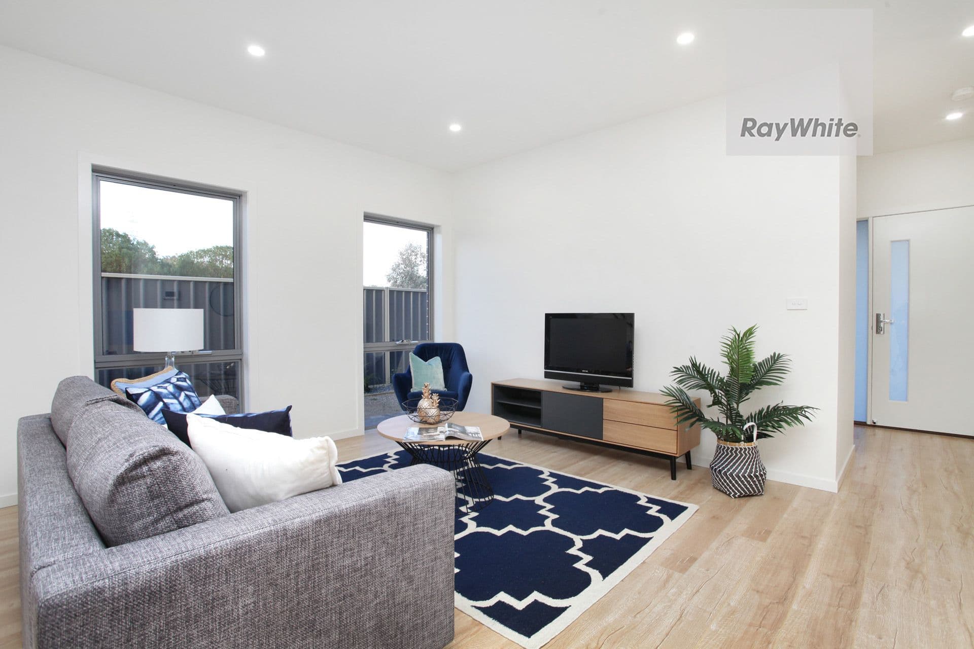 8 Warwick Place, Tullamarine VIC 3043, Tullamarine - Thumbnail 3