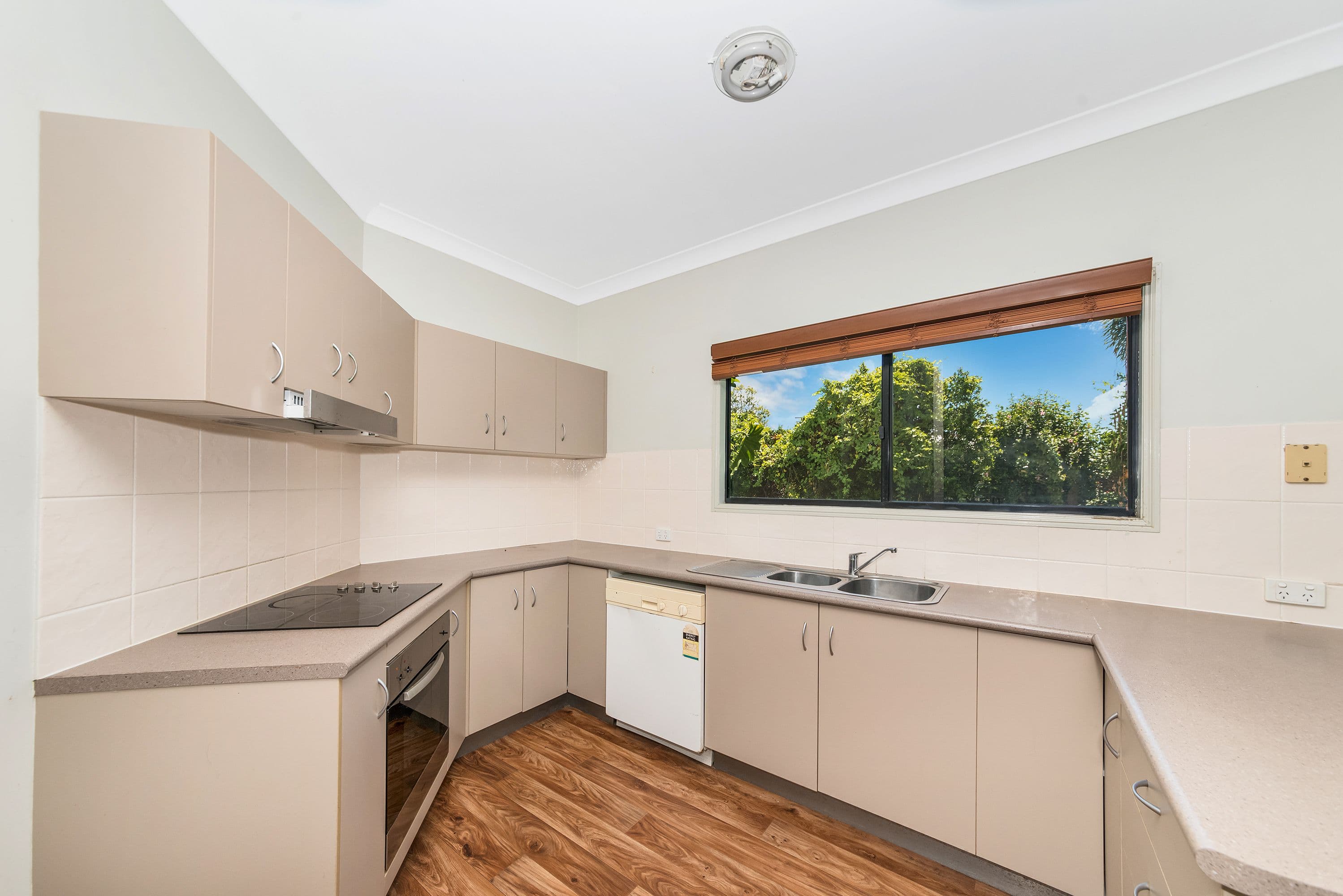 5 Trevina Court, Balgal Beach QLD 4816, Balgal Beach - Thumbnail 4