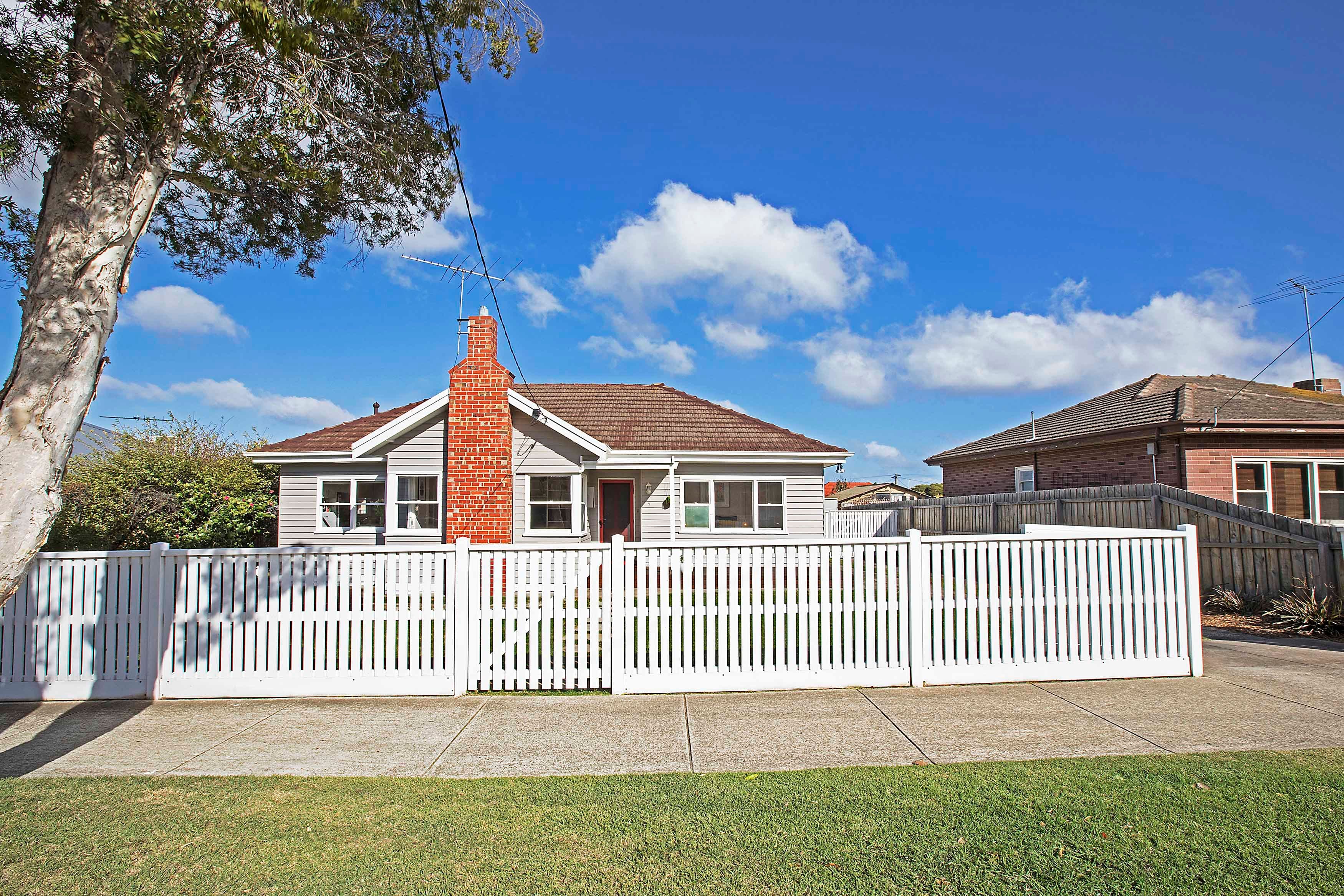 7 Allitt Avenue, Belmont VIC 3216, Belmont - Thumbnail 2