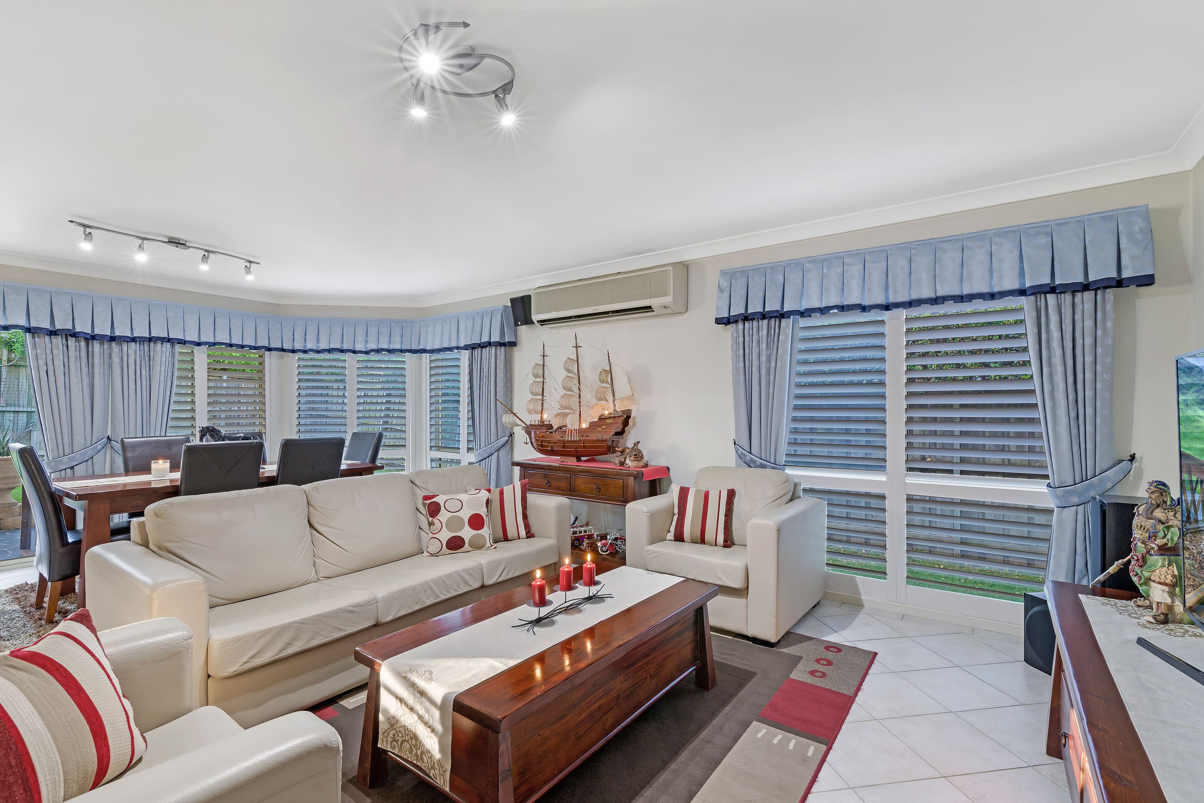 97 Phoenix Avenue, Stanhope Gardens NSW 2768, Stanhope Gardens - Thumbnail 2