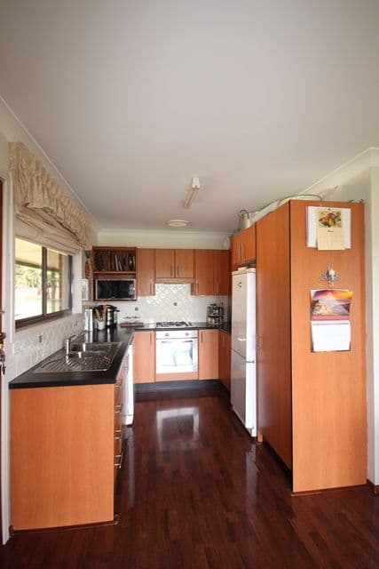 61 Curtis Street, Oberon - Thumbnail 4