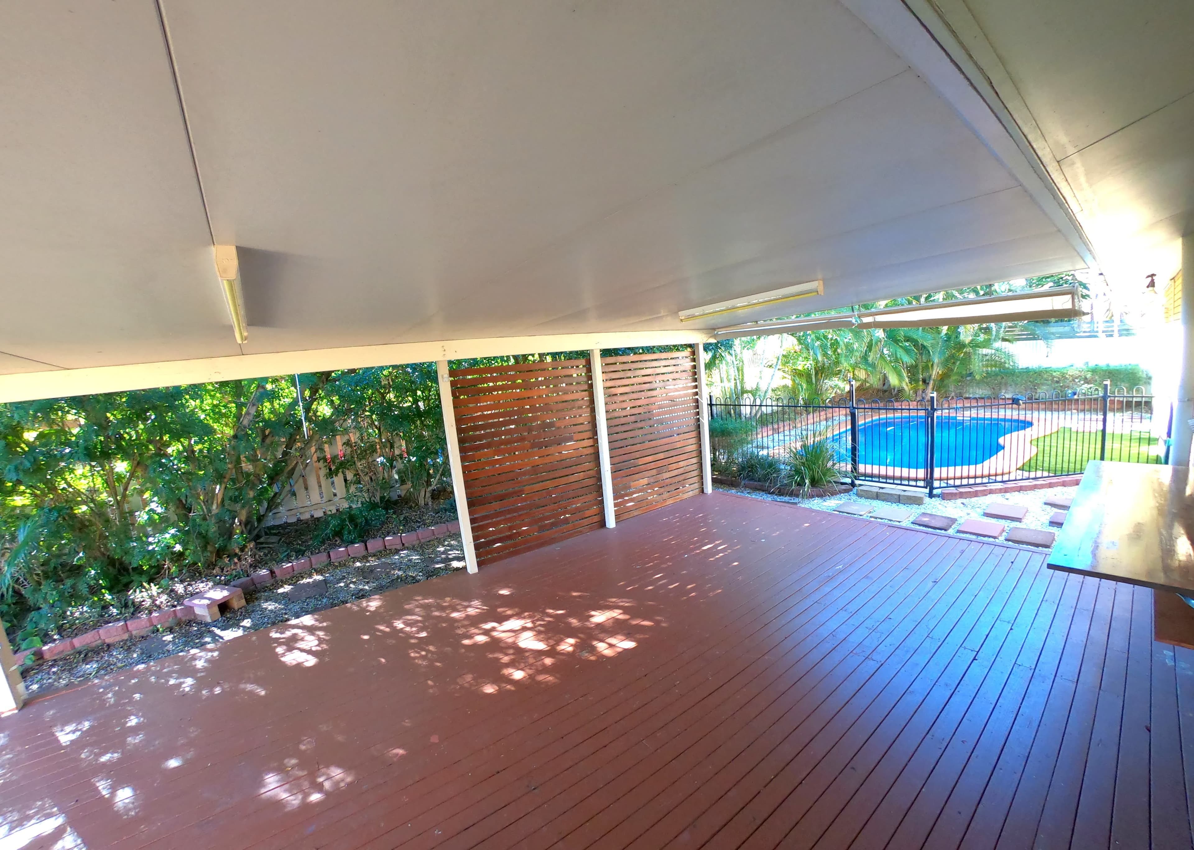 9 Waratah Street, Kin Kora QLD 4680, Kin Kora - Thumbnail 2