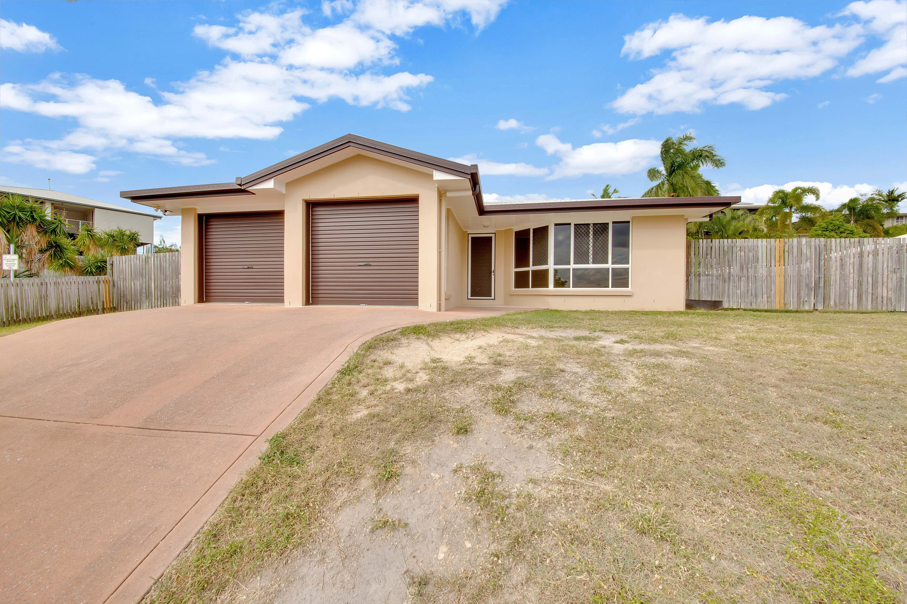 39 Waratah Street, Kin Kora QLD 4680, Kin Kora - Thumbnail 2