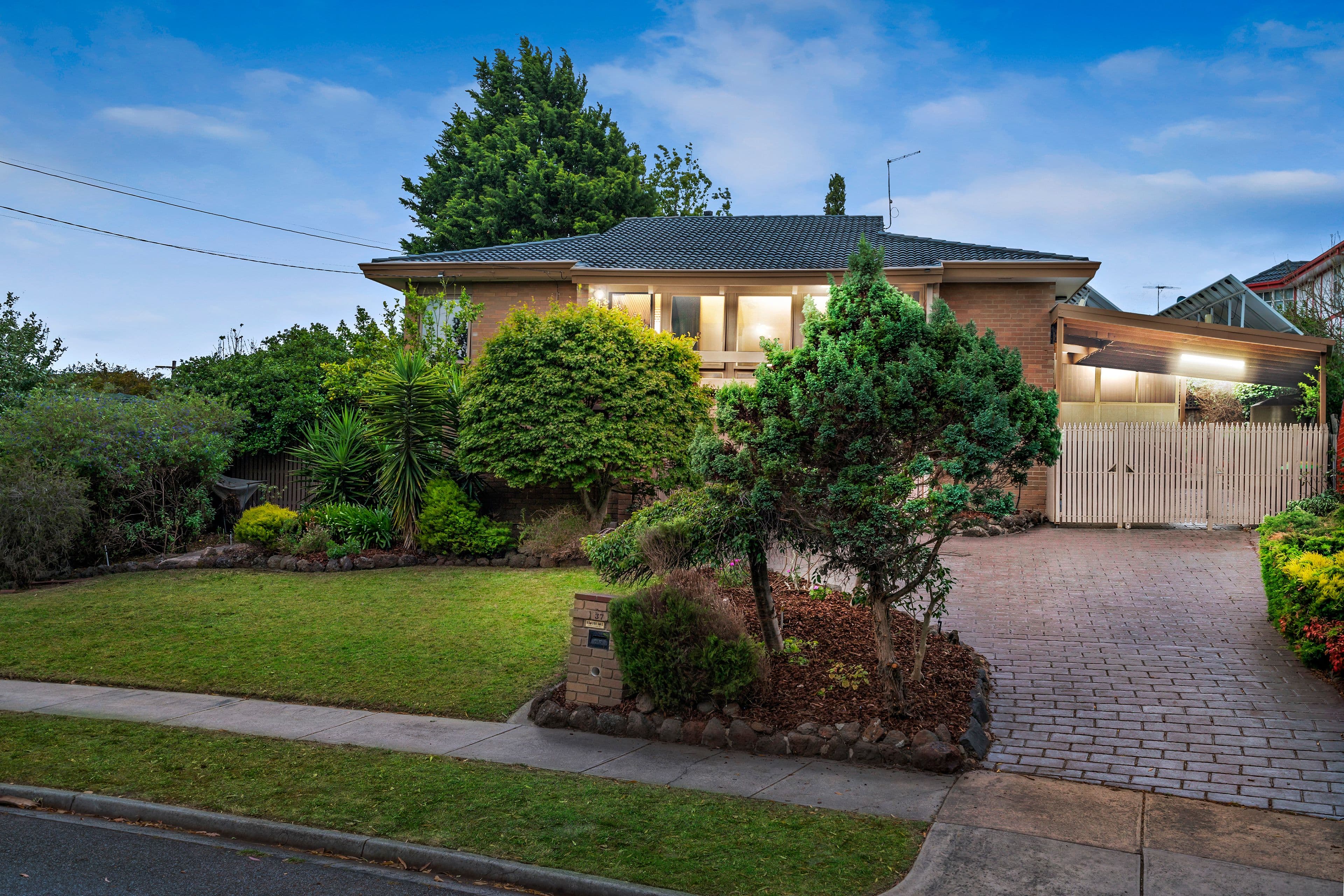 37 Santa Barbara Drive, Frankston VIC 3199, Frankston - Image 1
