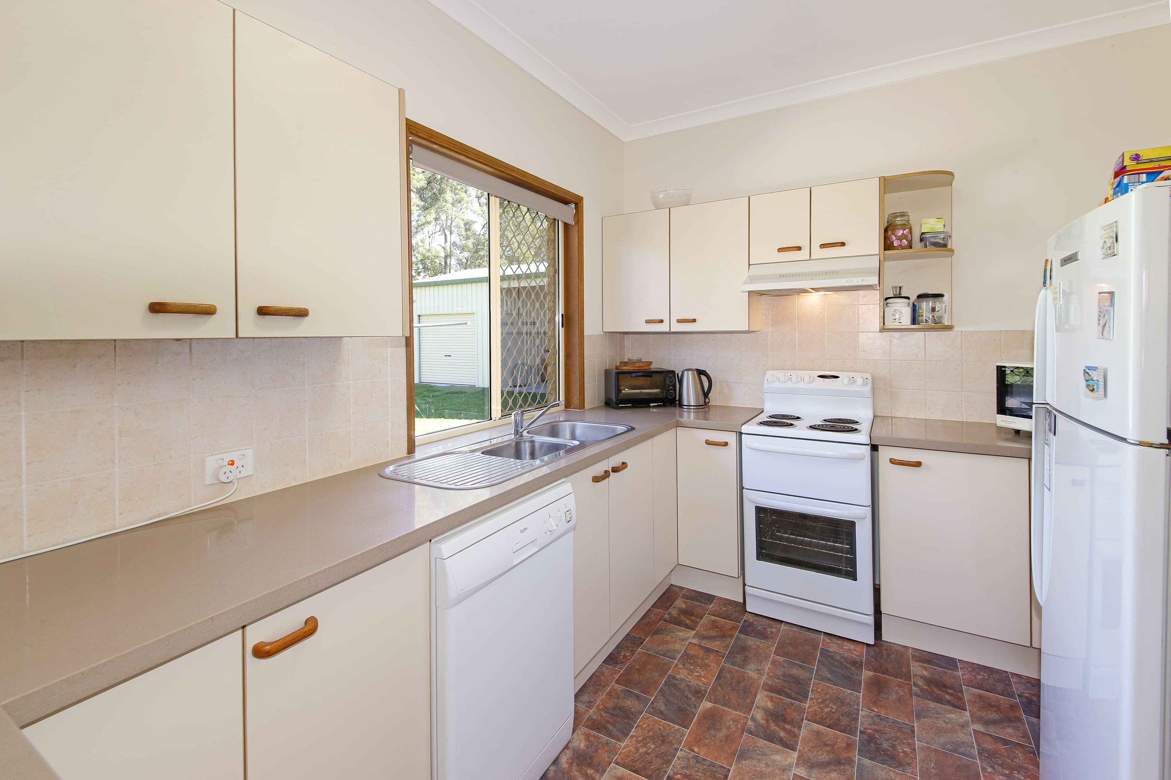 14 Sidney Drive, Beerwah QLD 4519, Beerwah - Thumbnail 7