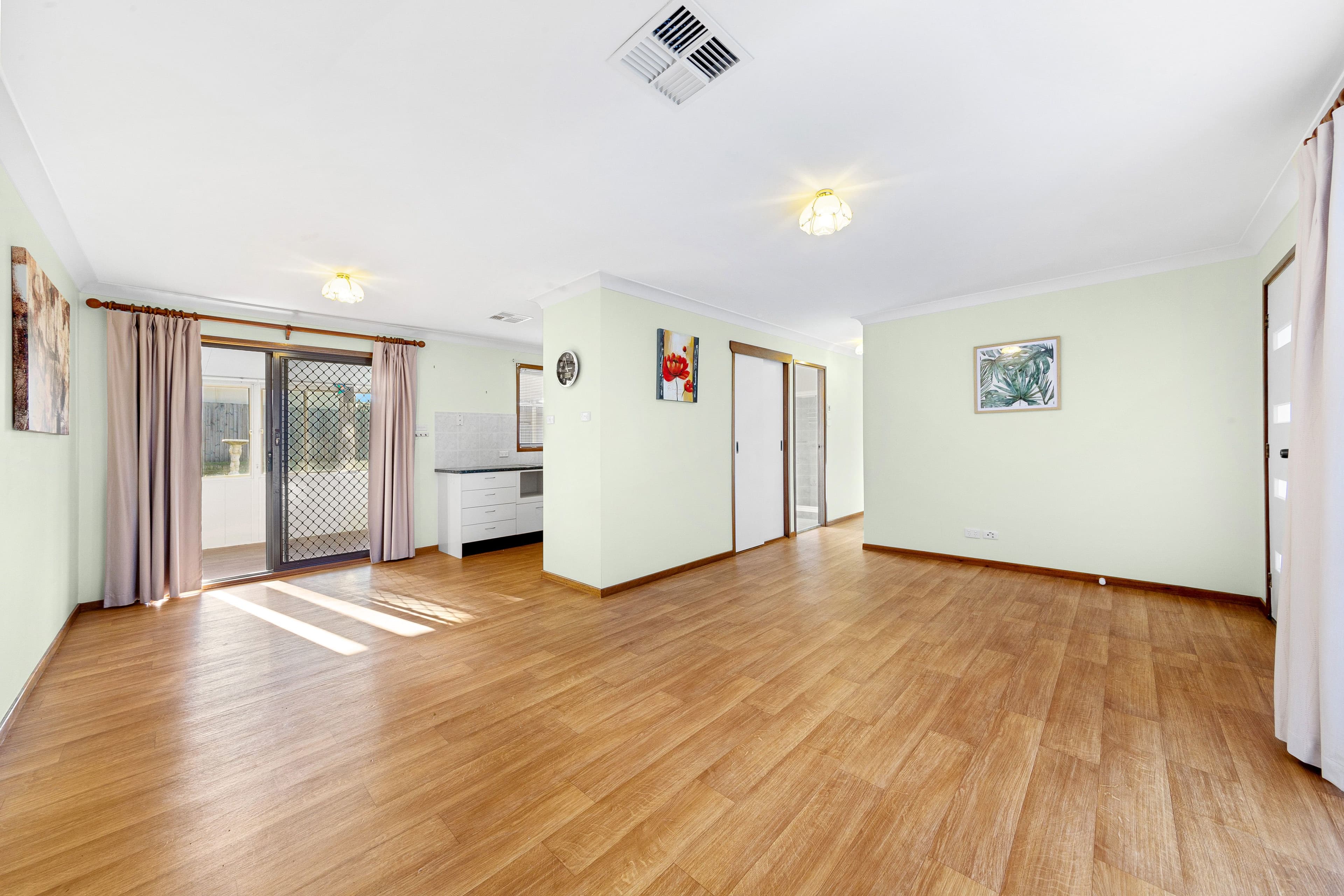13 Woodland Parkway, Buff Point NSW 2262, Buff Point - Thumbnail 2