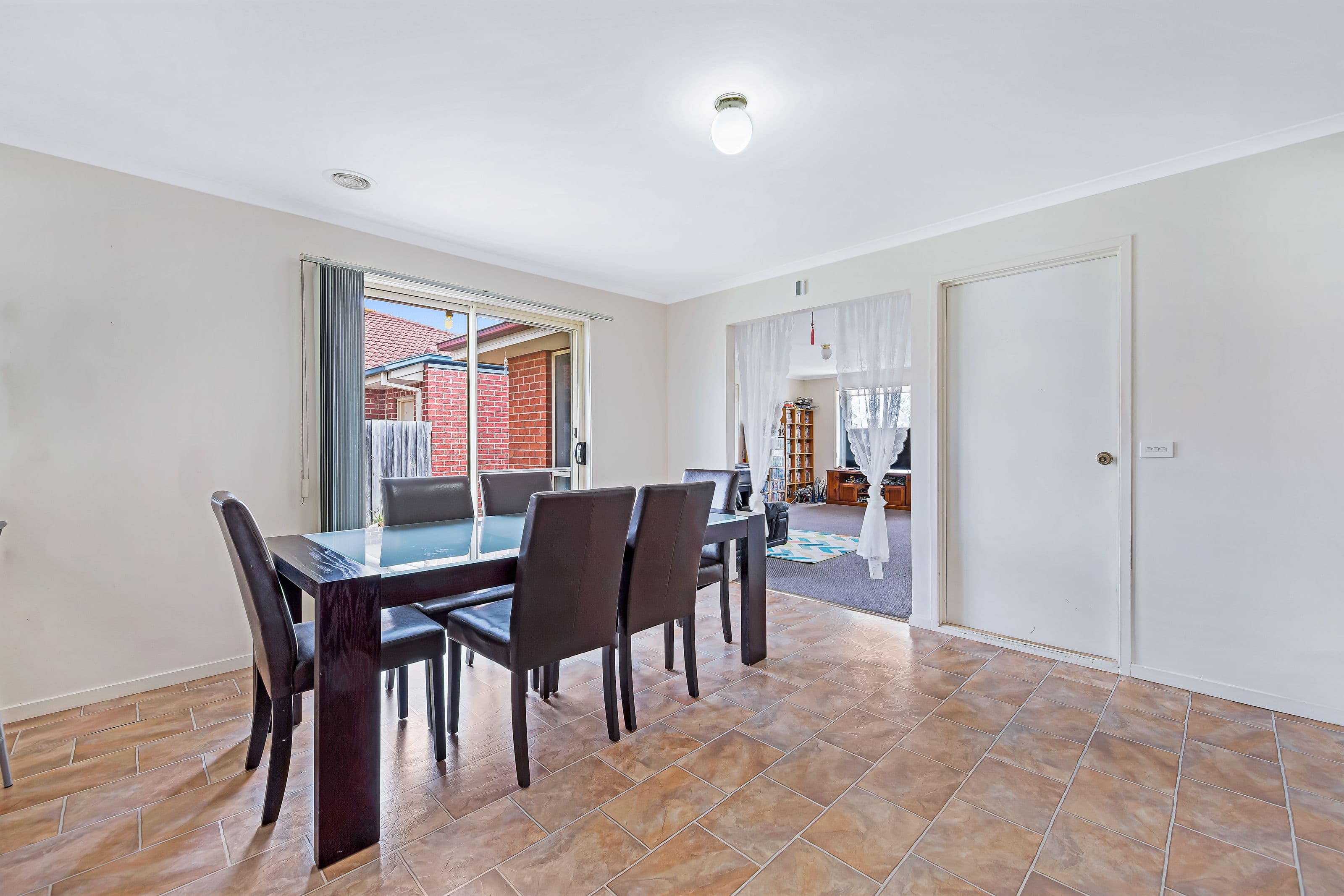 12 Grice Quadrant, Pakenham VIC 3810, Pakenham - Thumbnail 5