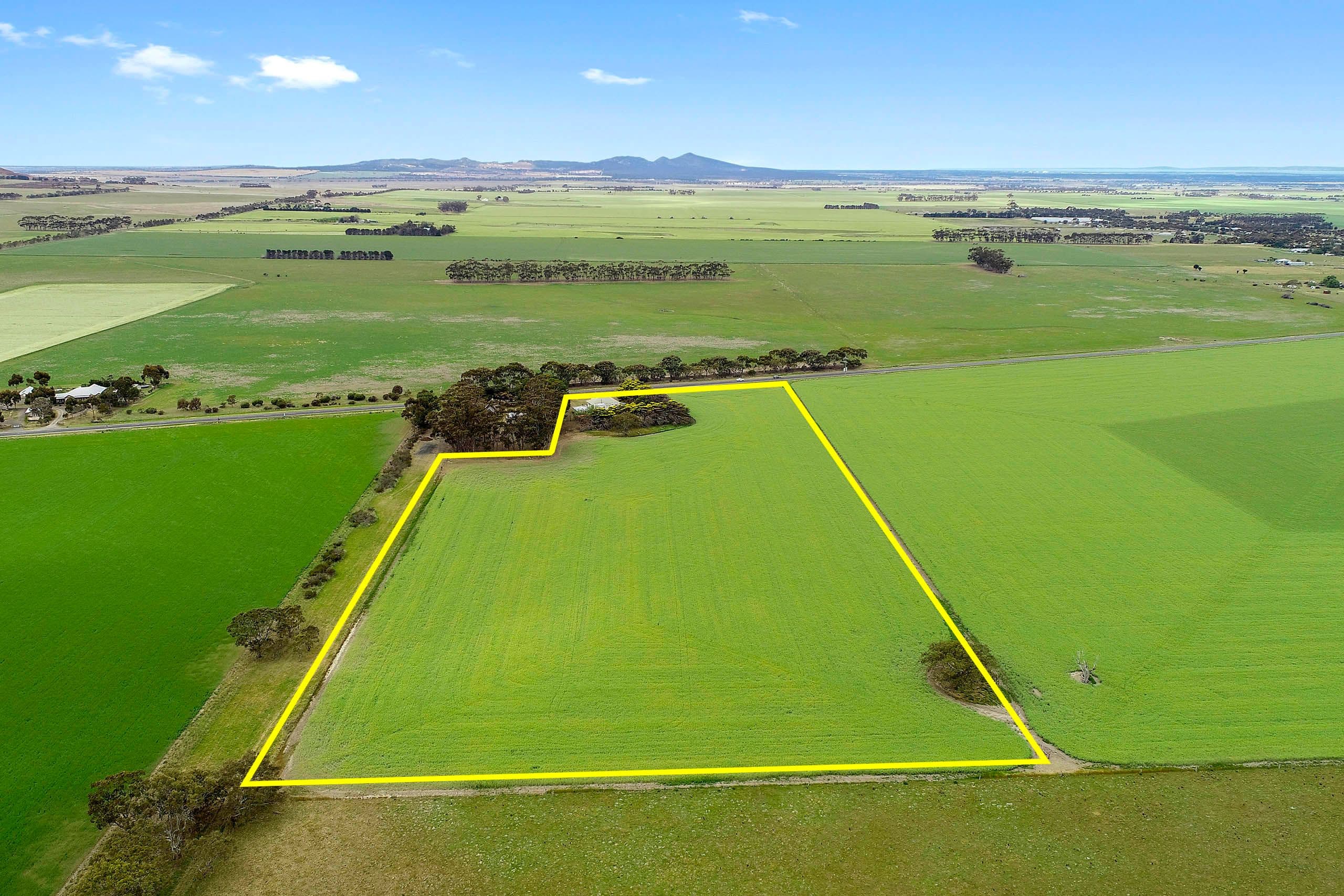 1975 Ballan Road, ANAKIE VIC 3213, Anakie - Image 1