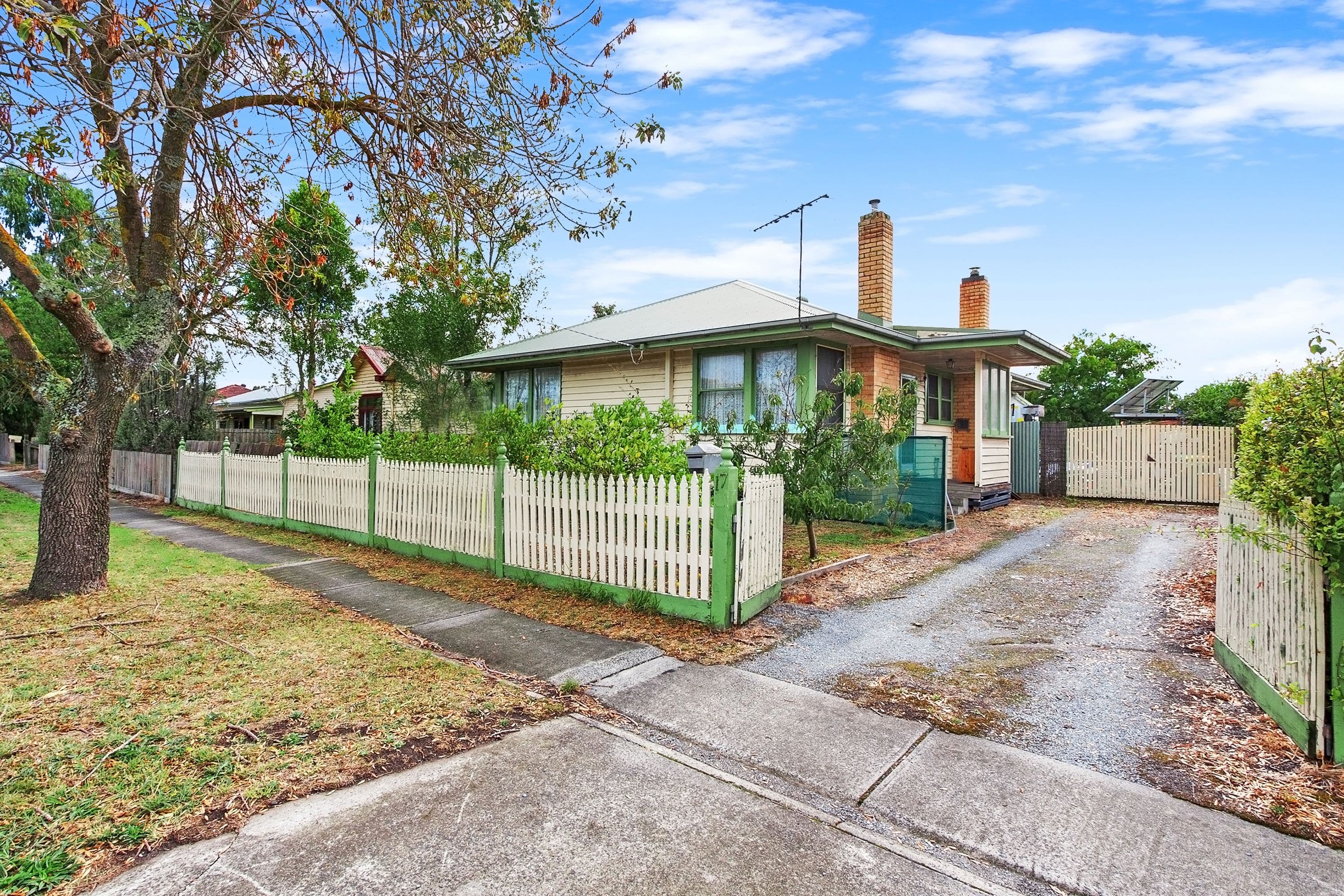 17 Sybella Avenue, Koo Wee Rup VIC 3981, Koo Wee Rup - Image 1