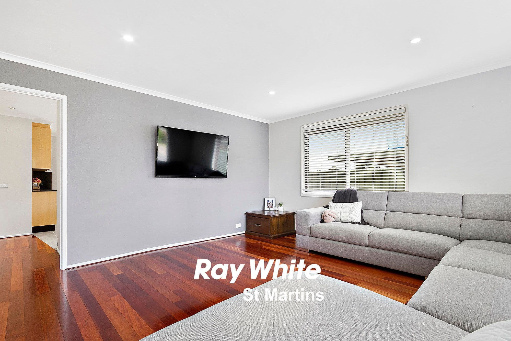 16 Pioneer Grove, Werrington Downs - Thumbnail 3