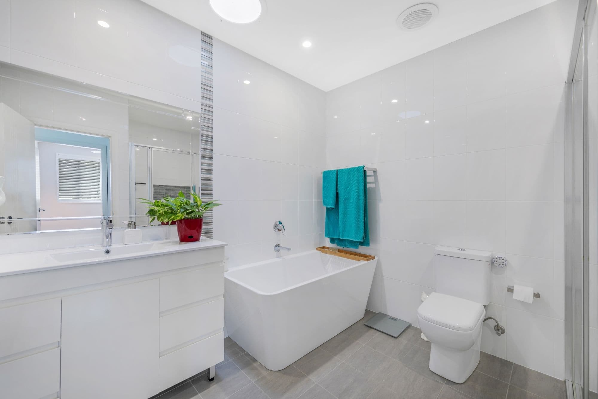 123 Lakedge Avenue, Berkeley Vale - Thumbnail 5