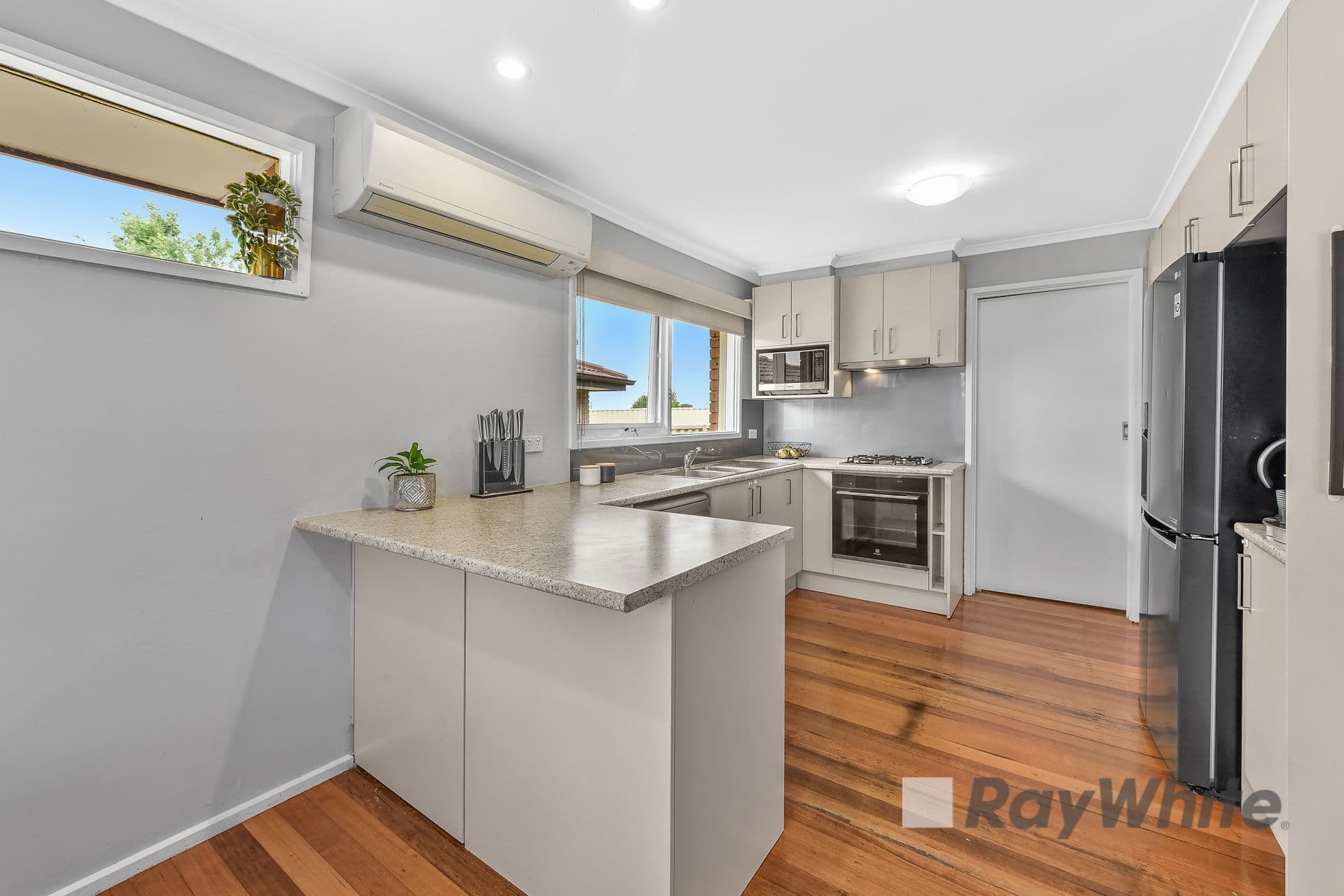 12 Randwick Court, Noble Park North VIC 3174, Noble Park North - Thumbnail 3