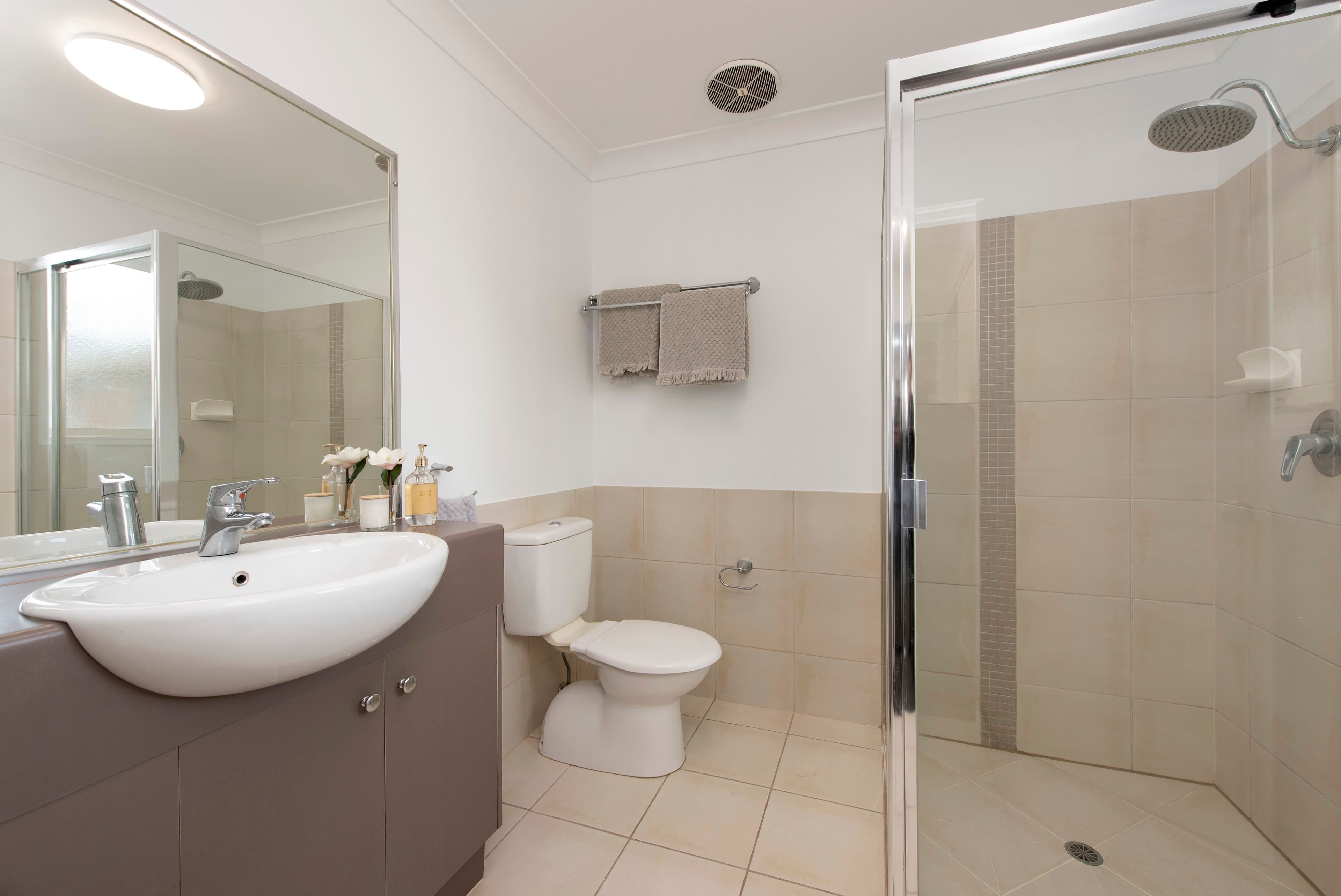 38 Pembroke Street, Carina QLD 4152, Carina - Thumbnail 5