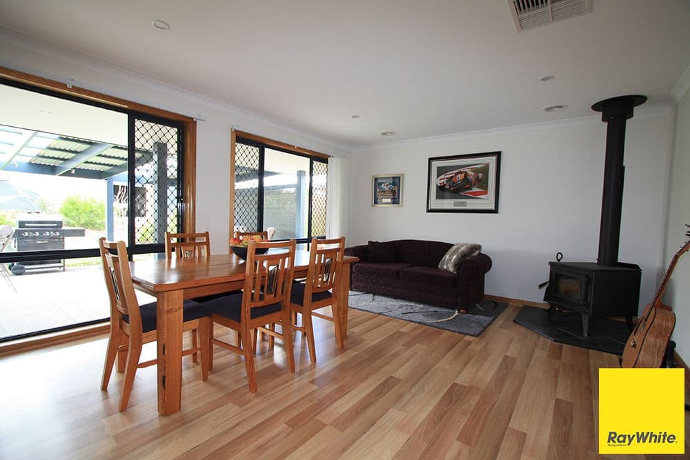 15 Larmer Street, Bungendore - Thumbnail 4