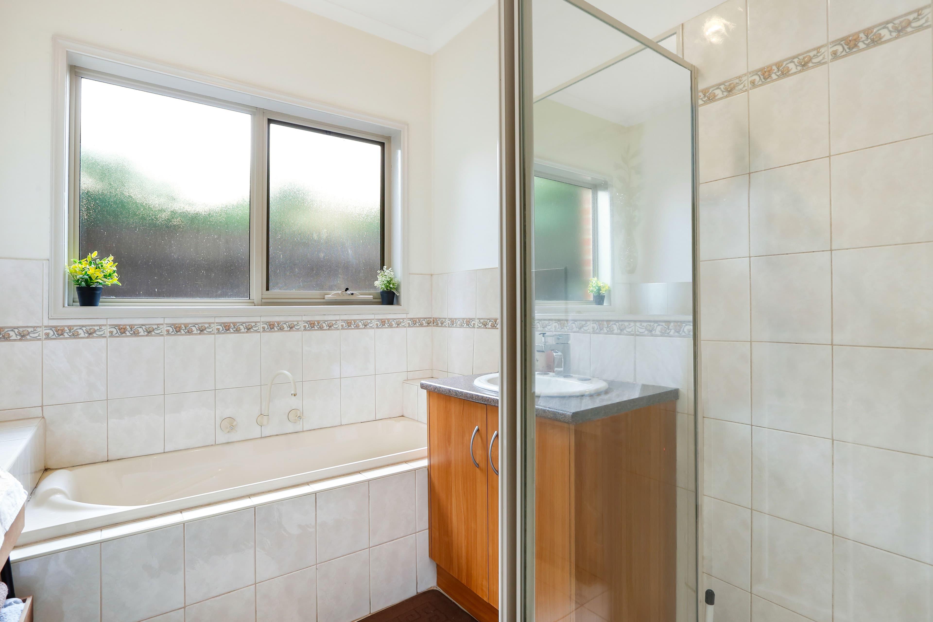 8A Acacia Street, Glenroy VIC 3046, Glenroy - Thumbnail 7