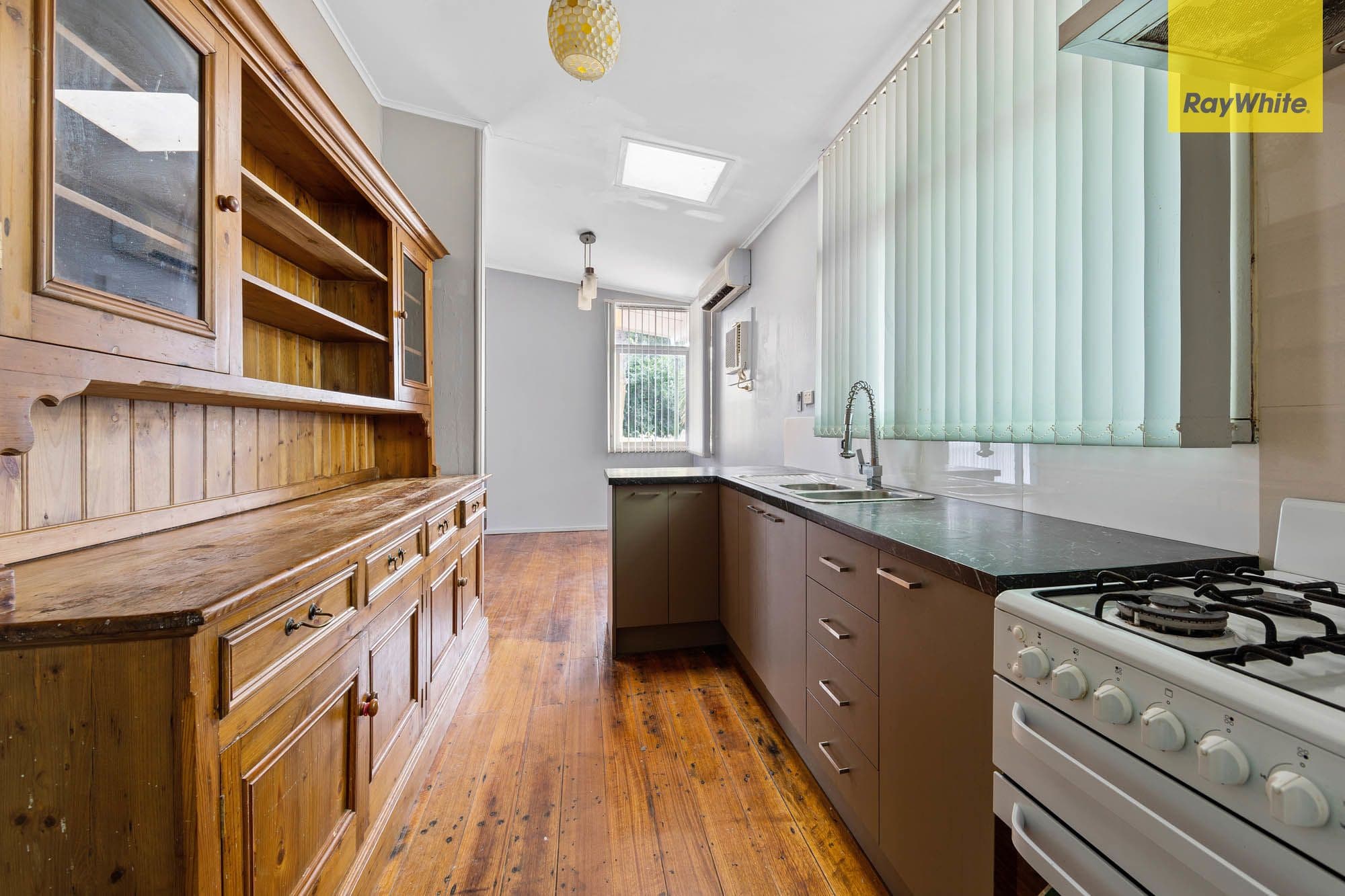 6 Conrad Street, St Albans VIC 3021, St Albans - Thumbnail 4