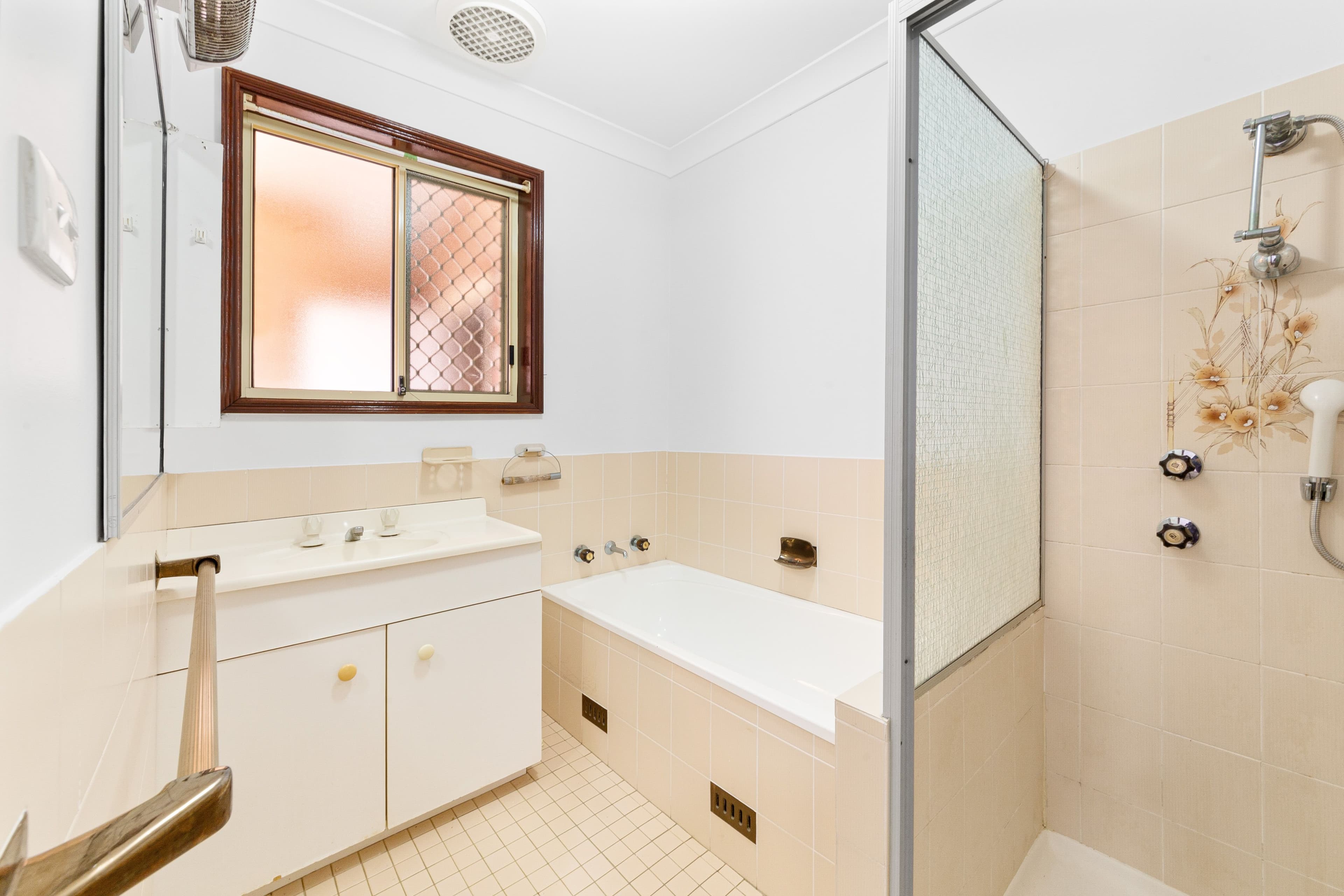 18 Gilbert Avenue, Gorokan NSW 2263, Gorokan - Thumbnail 8
