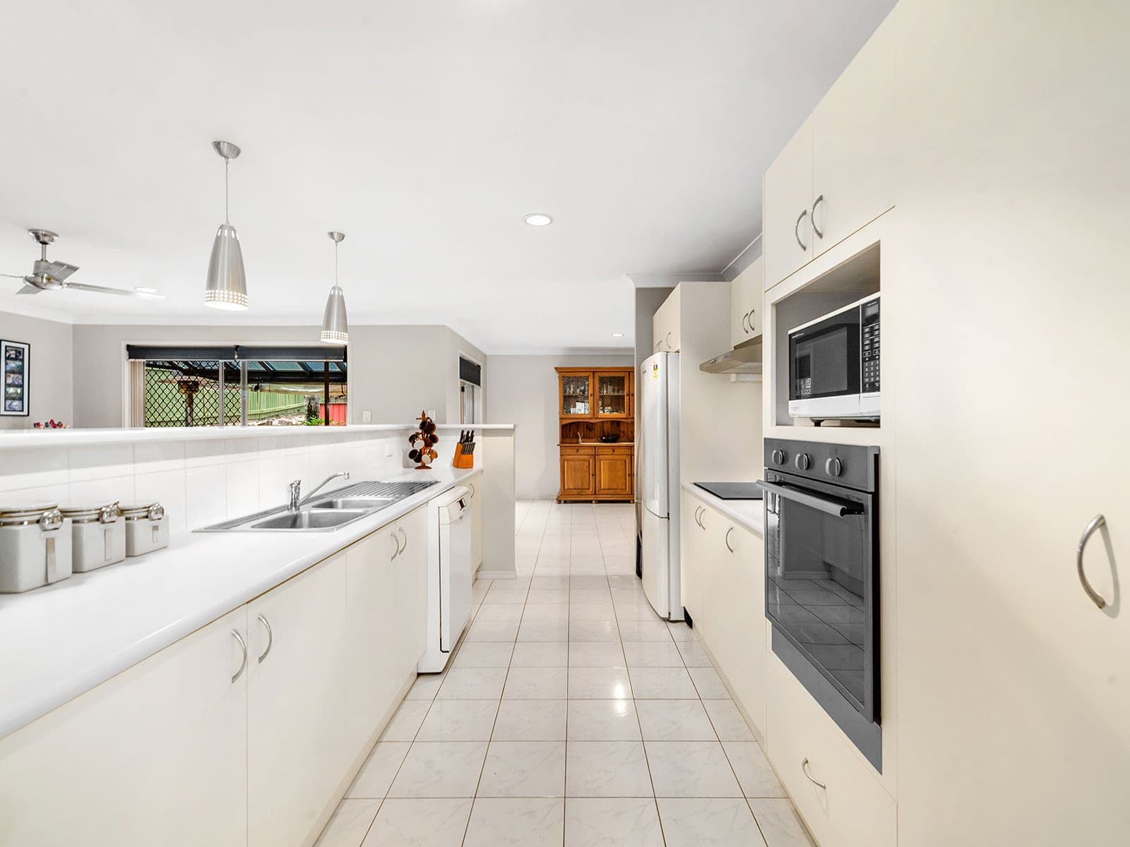 1 Ganton Place, Albany Creek QLD 4035, Albany Creek - Thumbnail 5