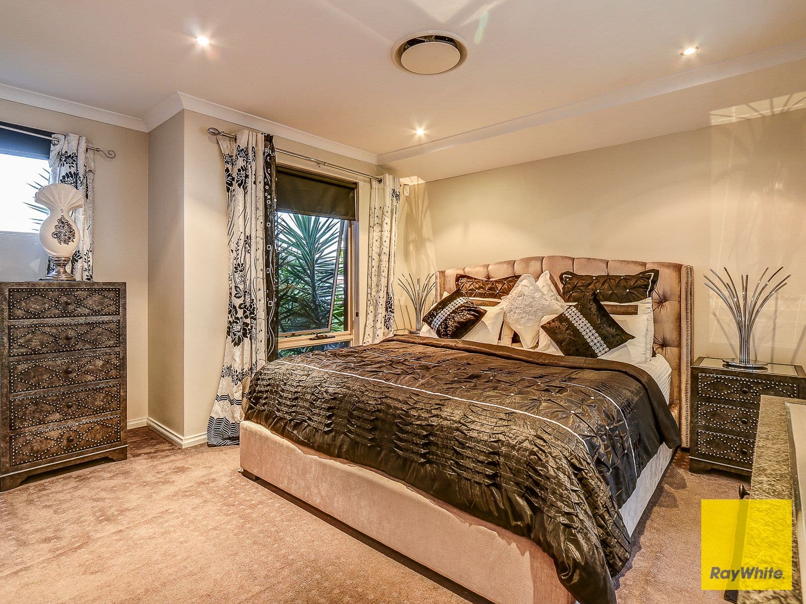 23 Rossmore Drive, Madeley WA 6065, Madeley - Thumbnail 4
