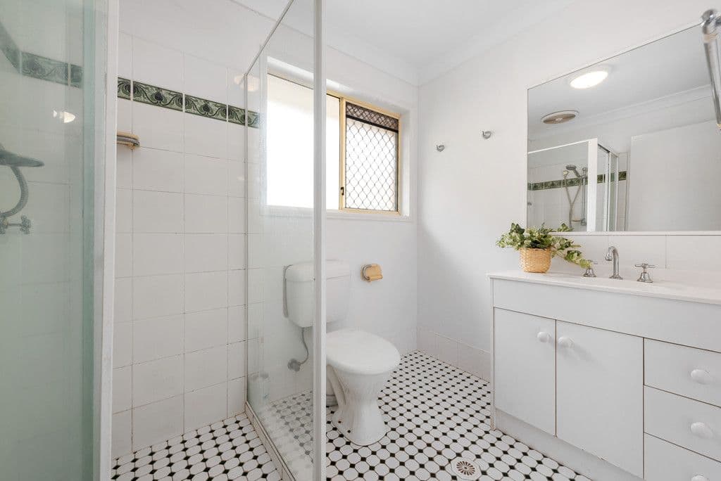24 Glengarry Road, Keperra QLD 4054, Keperra - Thumbnail 6