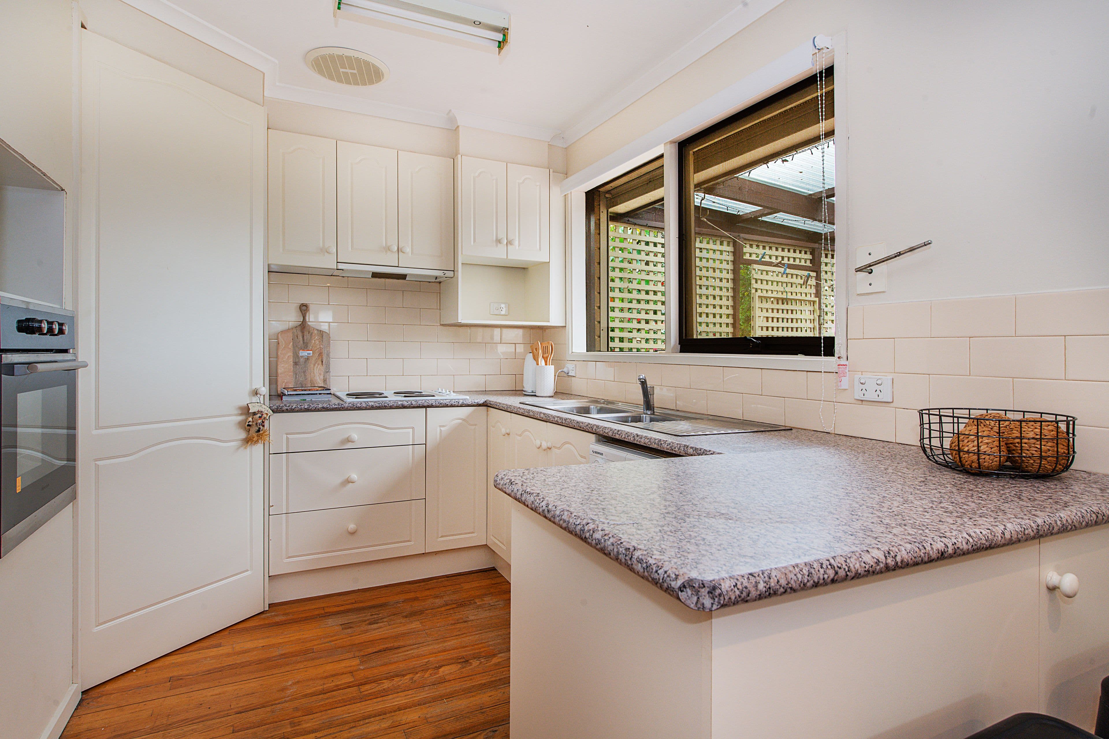11 Solway Close, Ferntree Gully VIC 3156, Ferntree Gully - Thumbnail 3