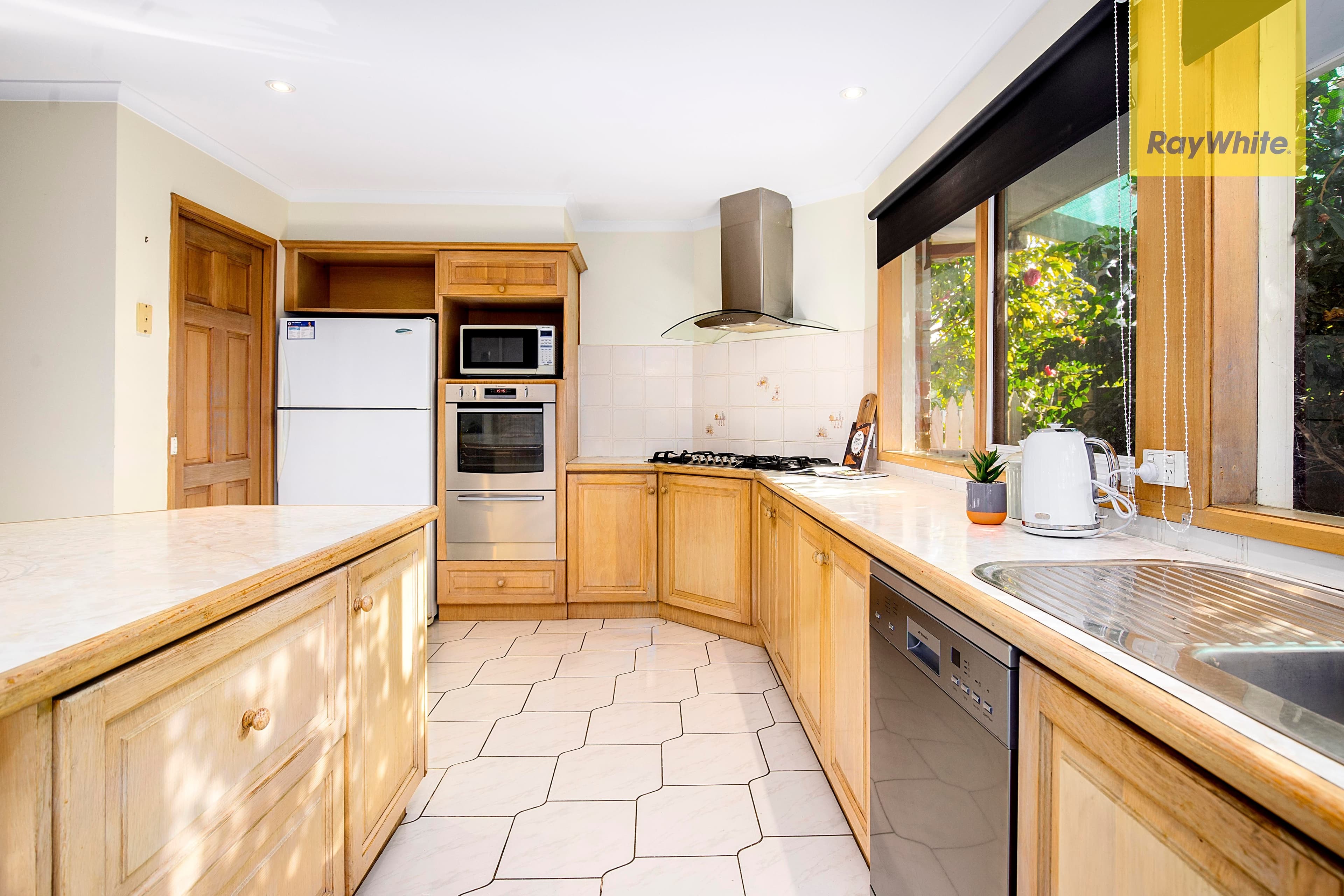 10 Quinn Court, Lysterfield VIC 3156, Lysterfield - Thumbnail 3