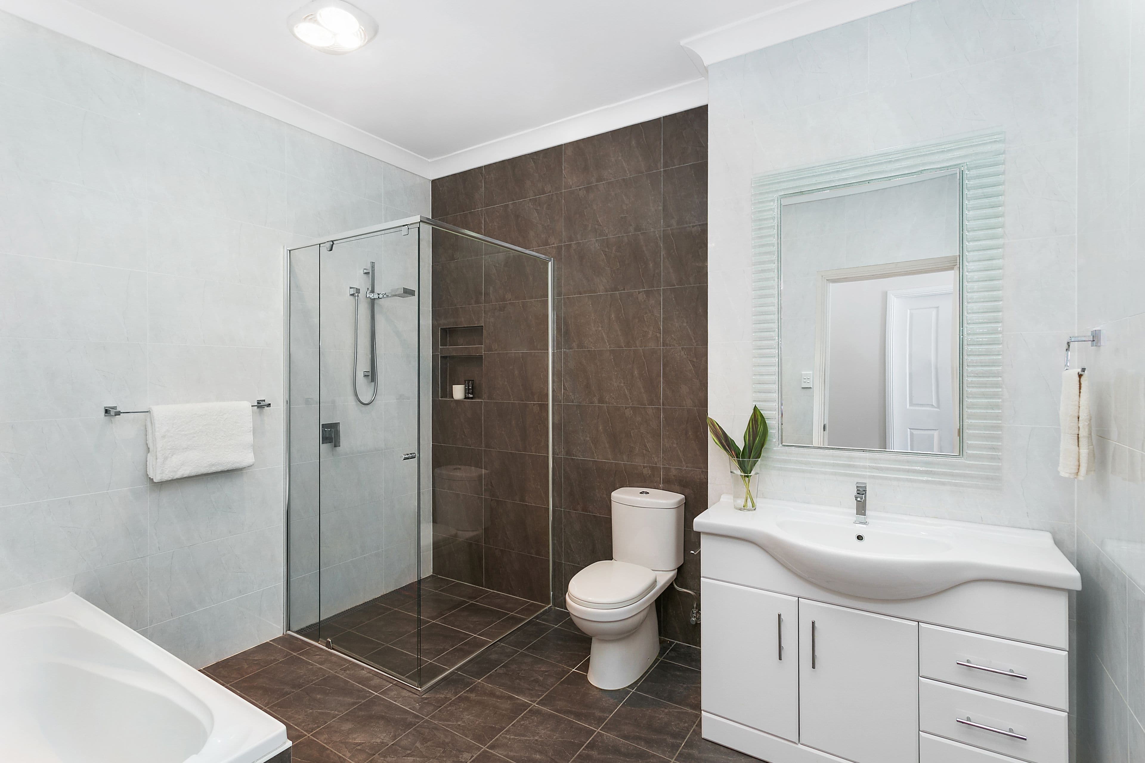 20 Hazel Close, Berkeley Vale - Thumbnail 5