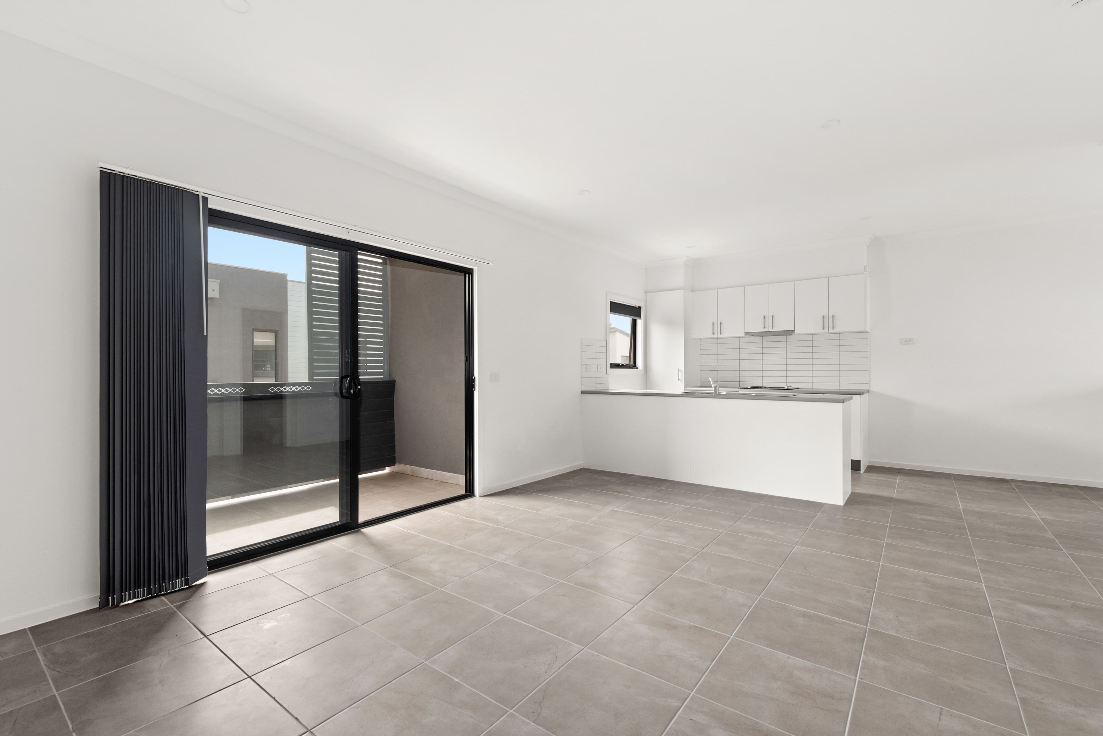 8 Nugget Way, Cranbourne East VIC 3977, Cranbourne East - Thumbnail 3