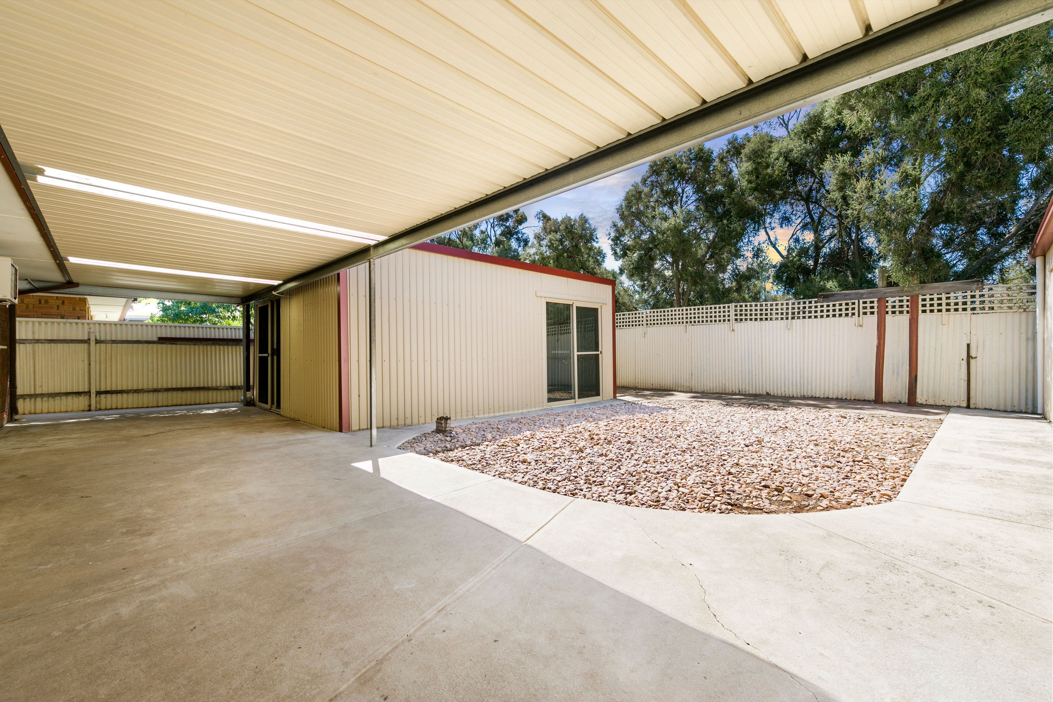 23 Duffield Drive, Pooraka SA 5095, Pooraka - Thumbnail 4