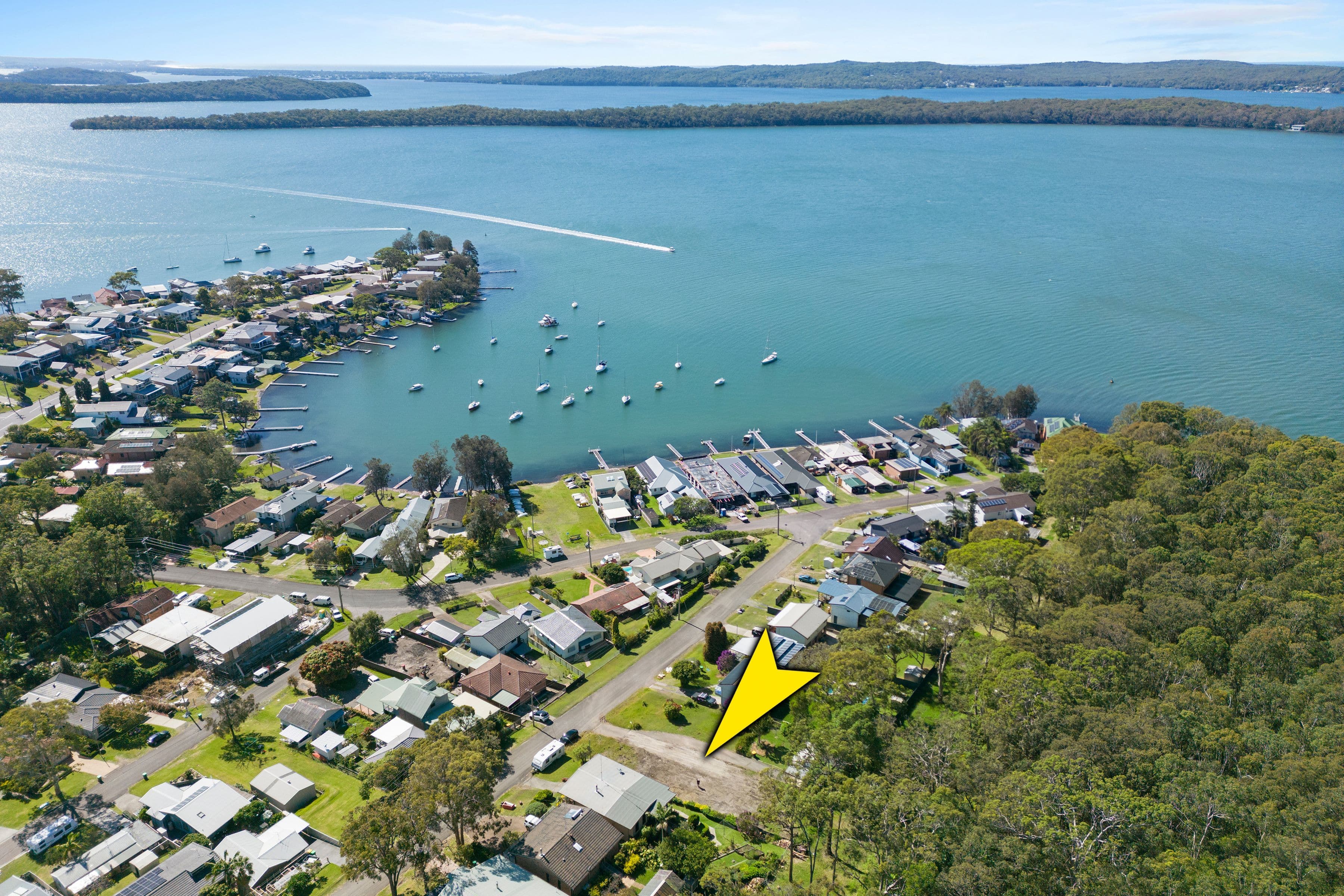16 Maitland Avenue, Sunshine NSW 2264, Sunshine - Image 1