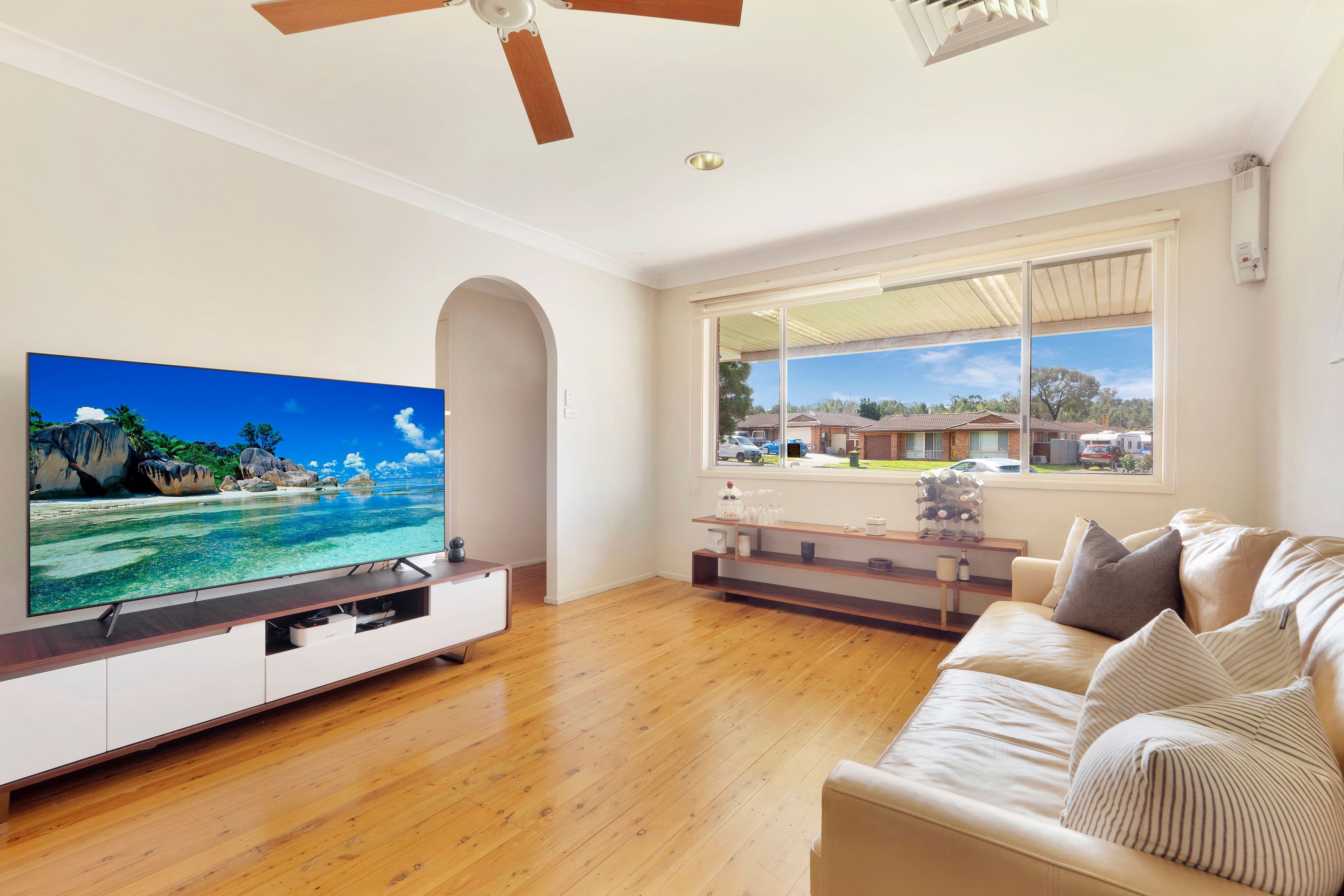 14 Barnfield Place, Dean Park NSW 2761, Dean Park - Thumbnail 2