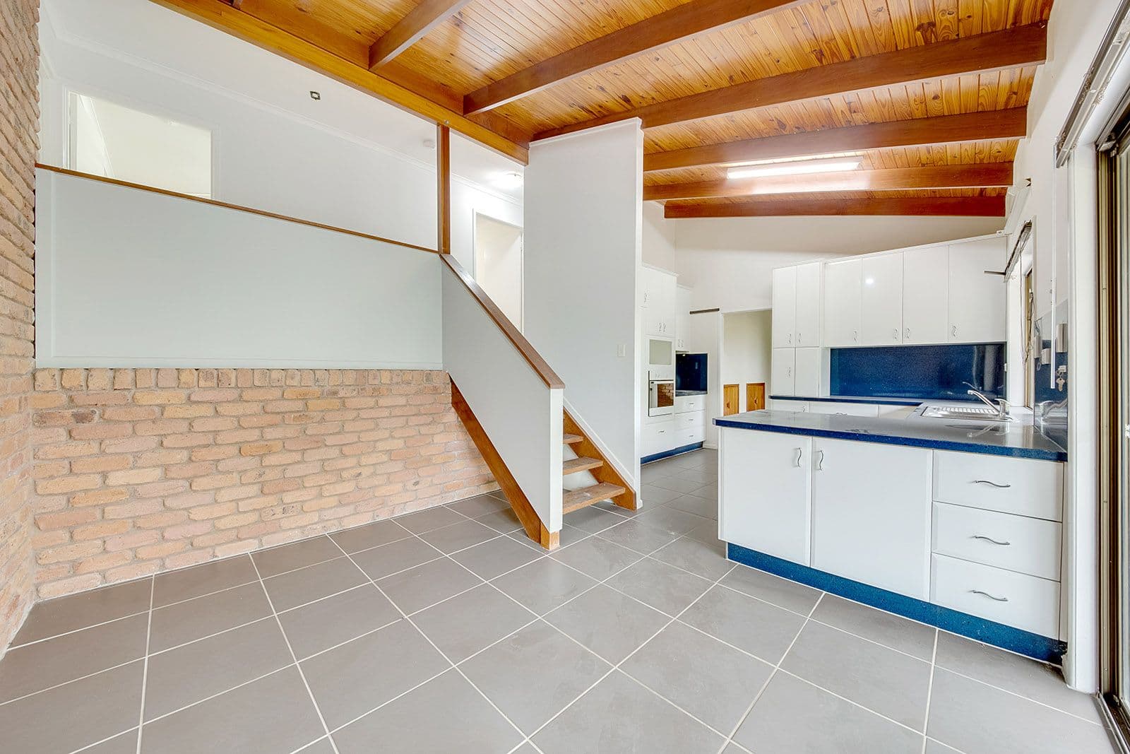 4 Lorita Court, Clinton QLD 4680, Clinton - Thumbnail 4